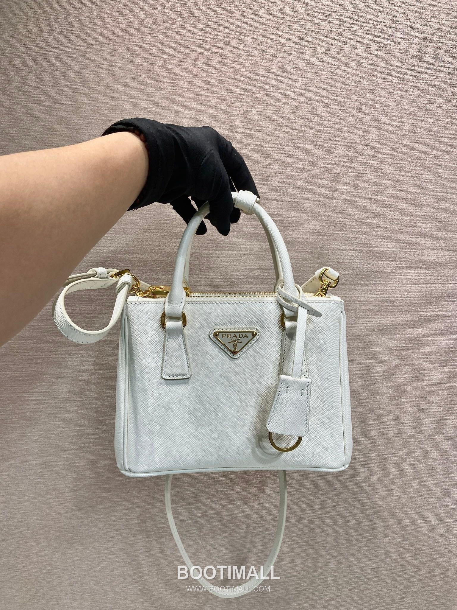 Prada Saffiano Leather Galleria Tote Bag with Strap and Triangle Logo 프라다 사피아노 가죽 갤러리아 스트랩 토트백 1BA906 20cm 10