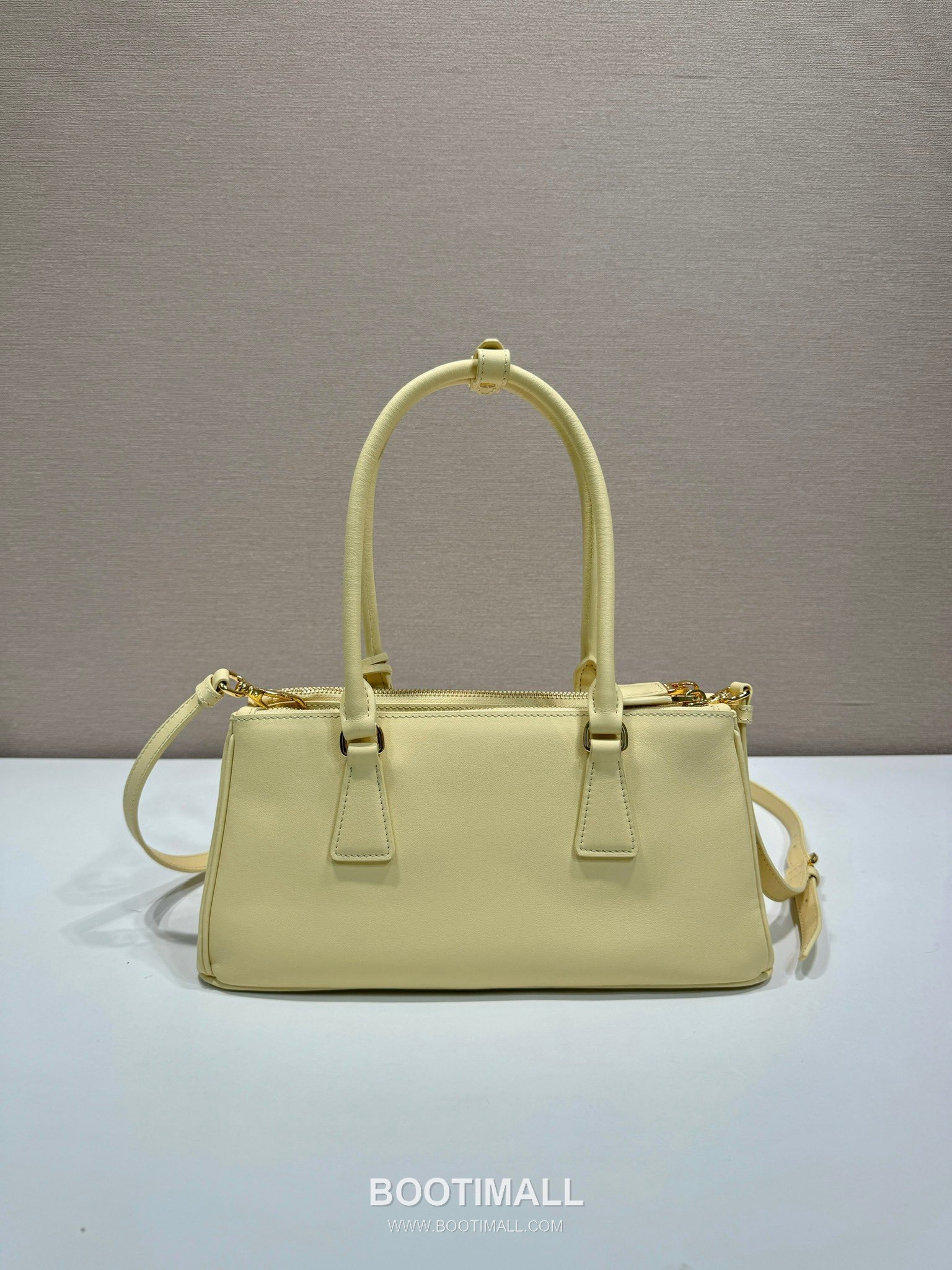 Prada Calfskin Leather Galleria Tote Bag with Strap and Zip Detail 프라다 카프스킨 가죽 스트랩 지퍼 디테일 토트백 1BA457 28cm 4