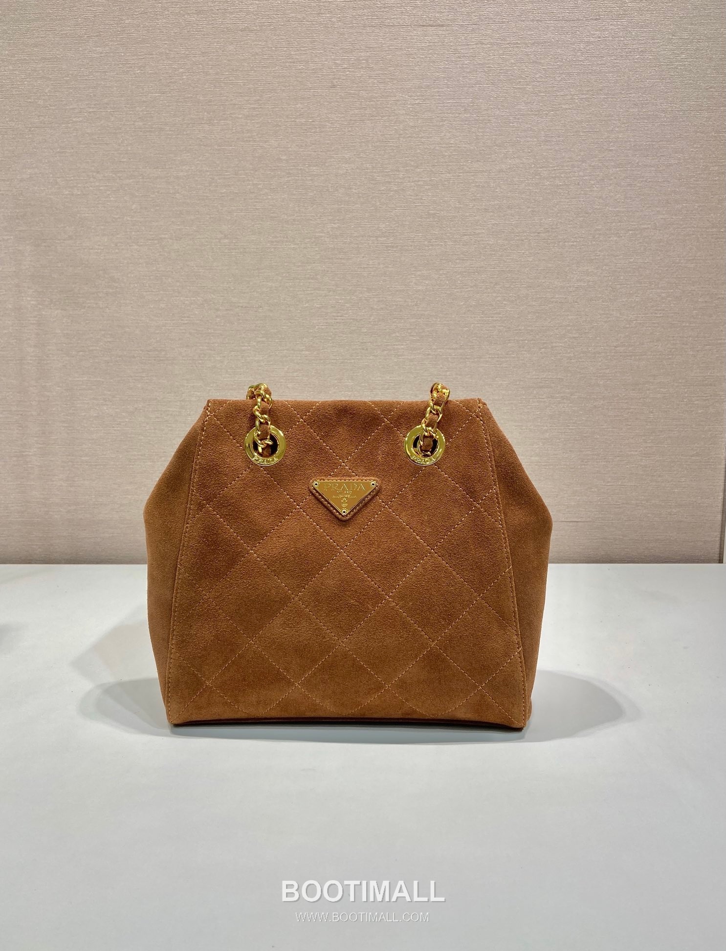 Prada Suede Leather Quilted Hobo Bag with Chain Strap and Drawstring Closure 프라다 스웨이드 가죽 퀼팅 체인 스트랩 드로스트링 호보백 1BD602 24cm 2