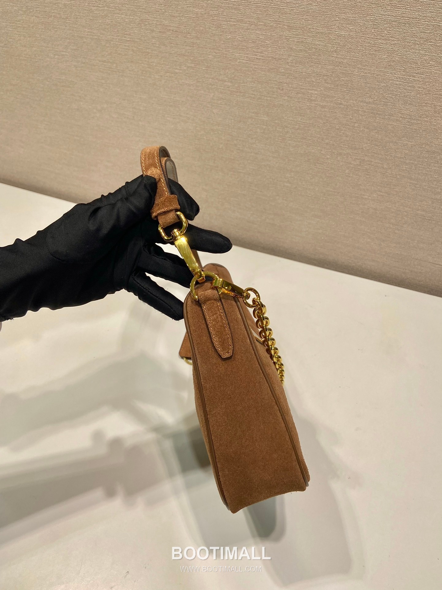 Prada Suede Calfskin Leather Hobo Bag with Chain Strap and Adjustable Shoulder Strap 프라다 스웨이드 카프스킨 체인 스트랩 조절 숄더 호보백 1BC204B 23cm 5