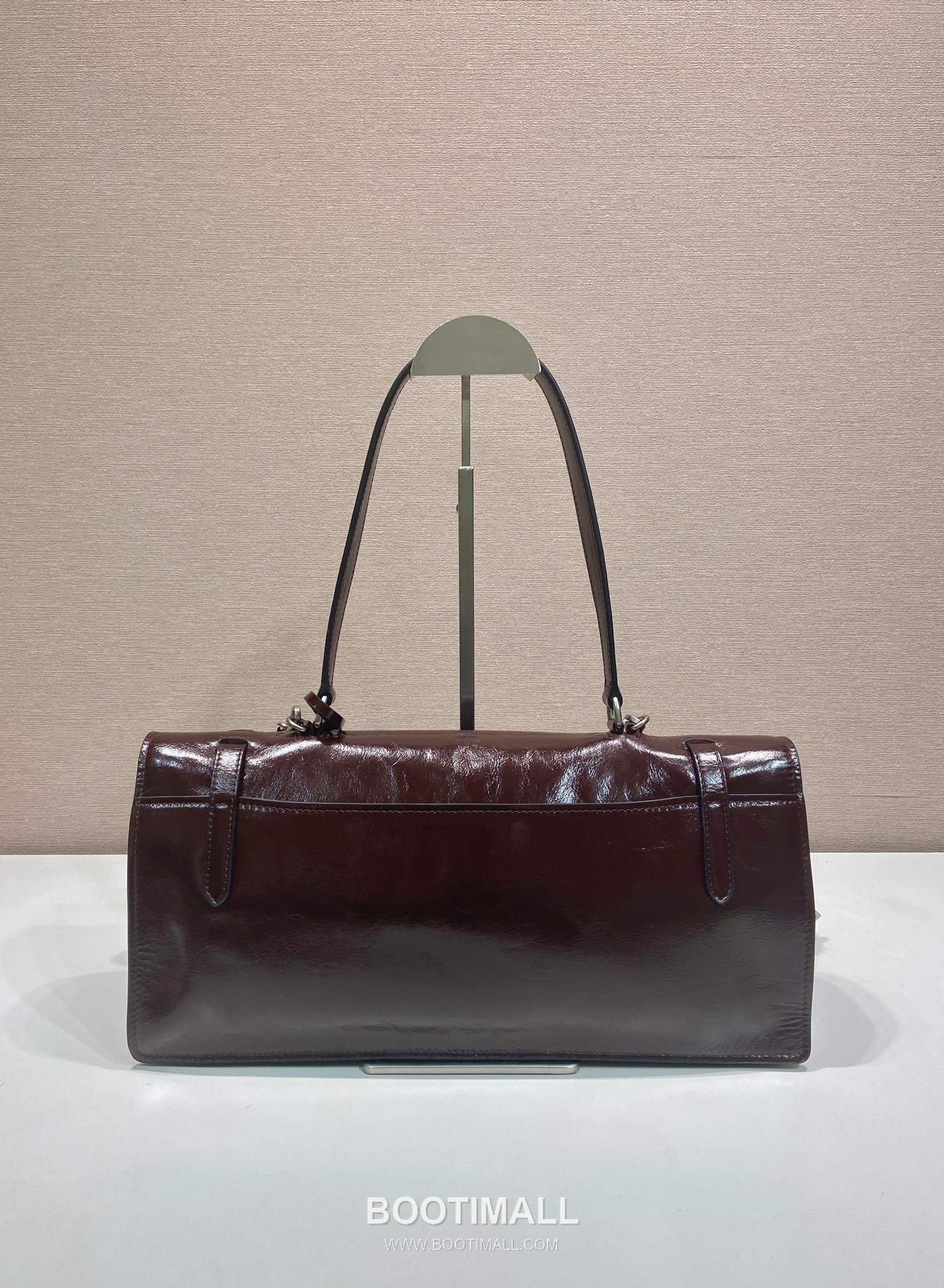 Prada Calfskin Leather Briefcase Style Tote Bag with Vertical Lock Detail 프라다 카프스킨 가죽 버티컬 락 디테일 브리프케이스 토트백 1BN024 38cm 4