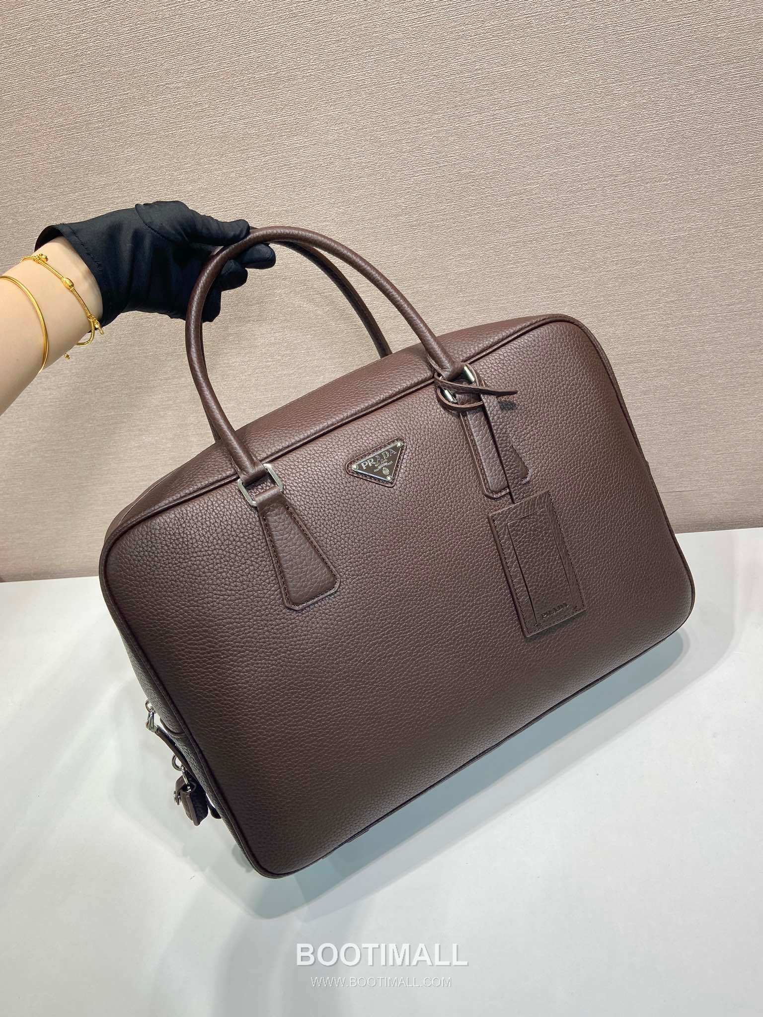 Prada Deerskin Calf Leather Briefcase Bag with Lock Detail and Name Tag 프라다 디어스킨 카프 가죽 락 디테일 네임태그 브리프케이스 2VE027 40cm 3
