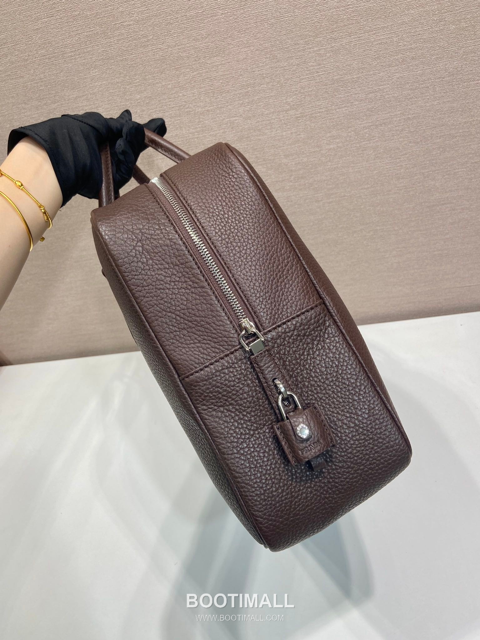 Prada Deerskin Calf Leather Briefcase Bag with Lock Detail and Name Tag 프라다 디어스킨 카프 가죽 락 디테일 네임태그 브리프케이스 2VE027 40cm 5