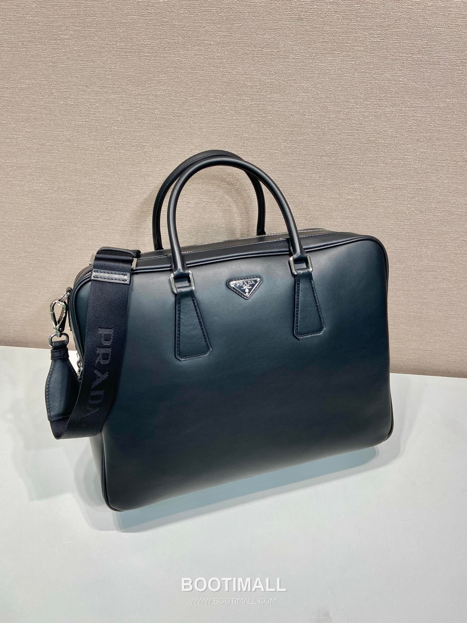 Prada Calfskin Leather Double Compartment Briefcase with Nylon Strap 프라다 카프스킨 가죽 더블 컴파트먼트 나일론 스트랩 브리프케이스 2VE025 39cm 4