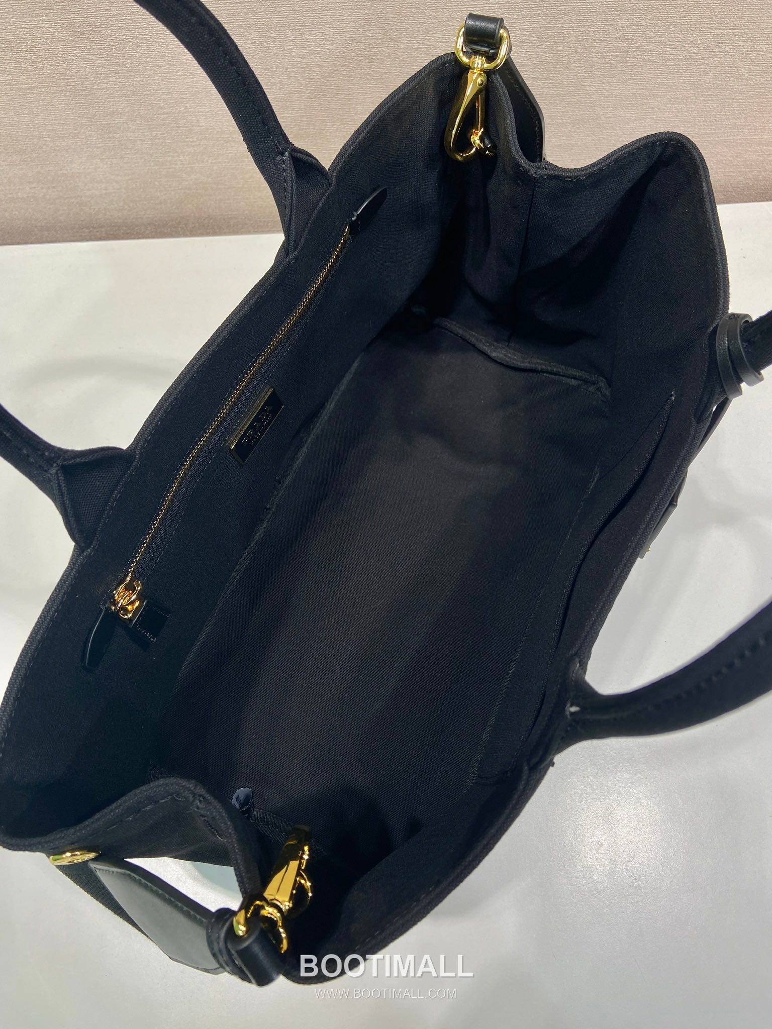 Prada Canvas Tote Bag with Leather Trim and Logo Strap 프라다 캔버스 레더 트림 로고 스트랩 토트백 1BG554 33cm 8