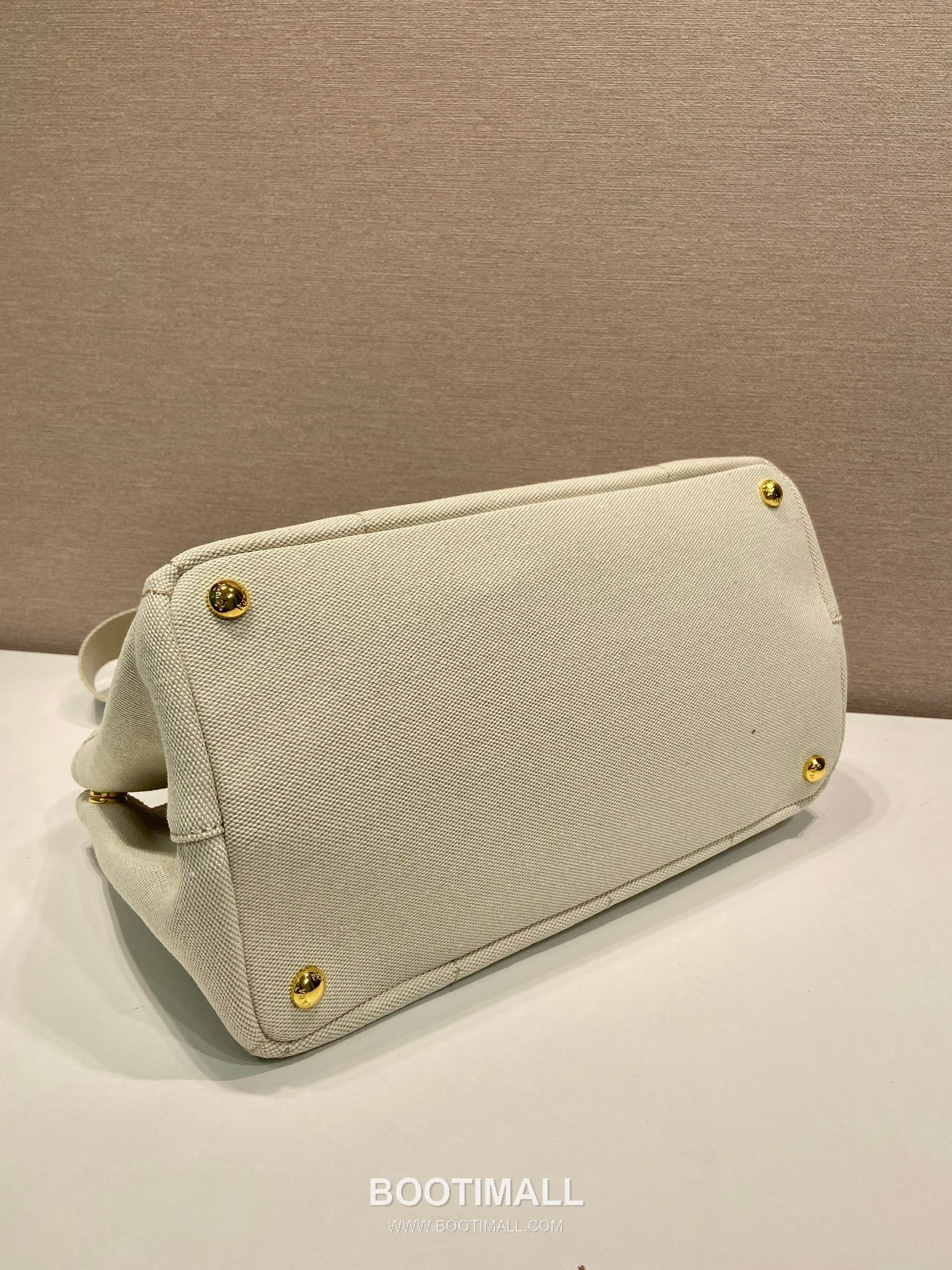 Prada Canvas Tote Bag with Leather Trim and Logo Strap 프라다 캔버스 레더 트림 로고 스트랩 토트백 1BG554 33cm 6