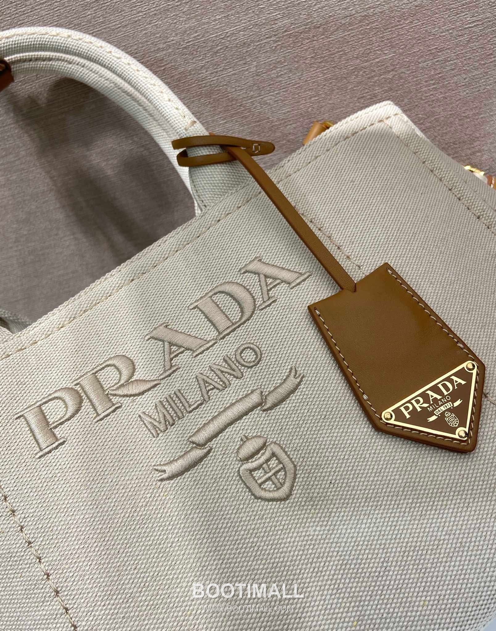 Prada Canvas Tote Bag with Leather Trim and Logo Strap 프라다 캔버스 레더 트림 로고 스트랩 토트백 1BG554 33cm 7
