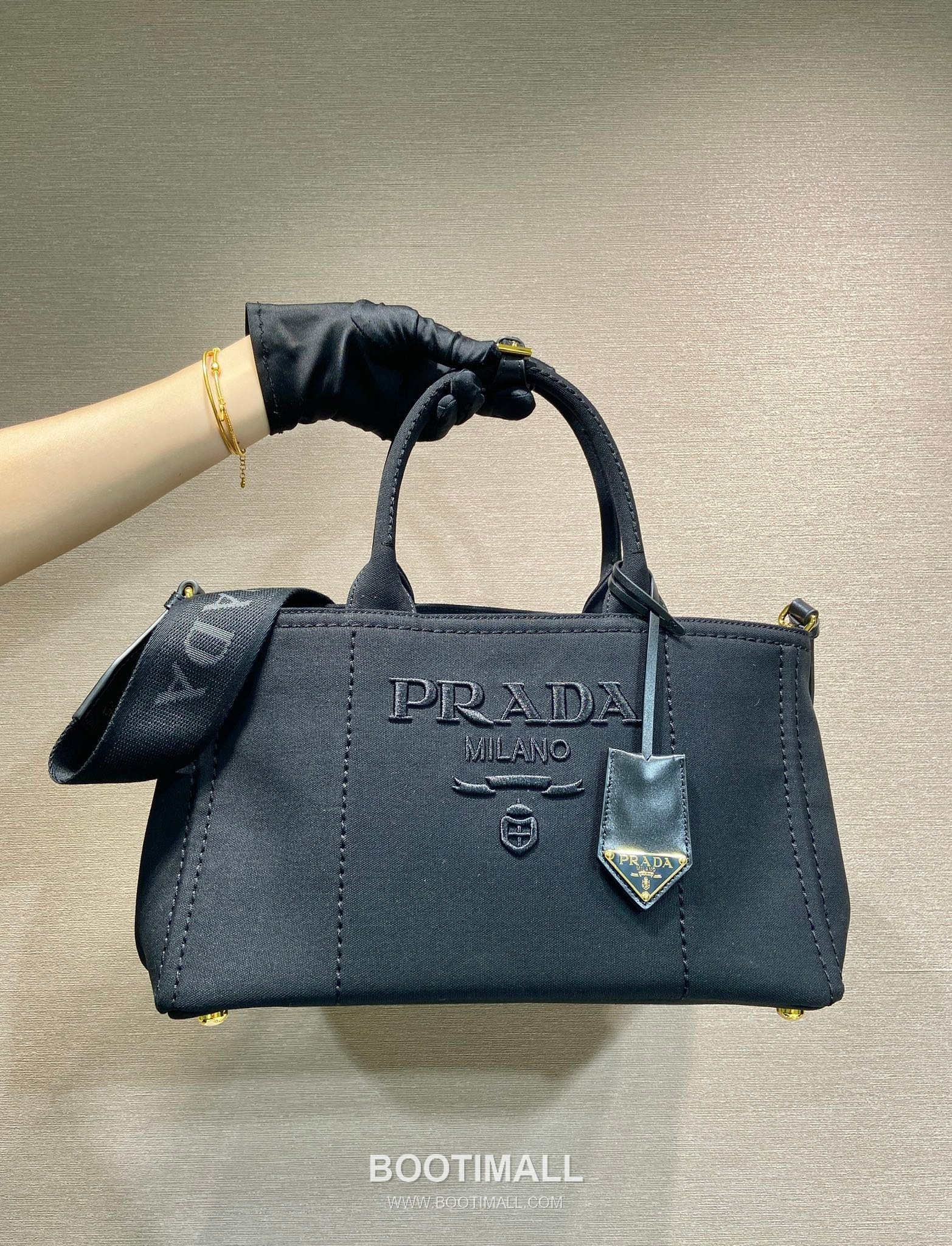 Prada Canvas Tote Bag with Leather Trim and Logo Strap 프라다 캔버스 레더 트림 로고 스트랩 토트백 1BG554 33cm 10