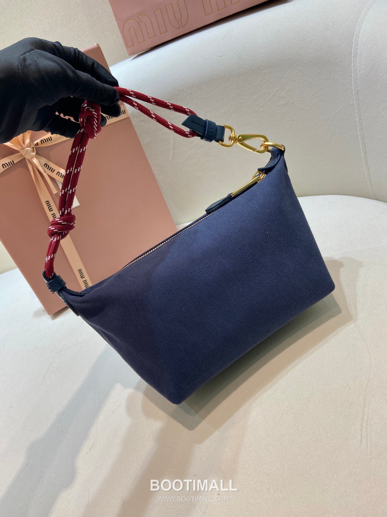 Prada Fabric Vanity Case Bag with Embroidered Logo and Wrist Strap 프라다 패브릭 자수 로고 손목 스트랩 바니티 케이스백 5NE841 18.5cm 4