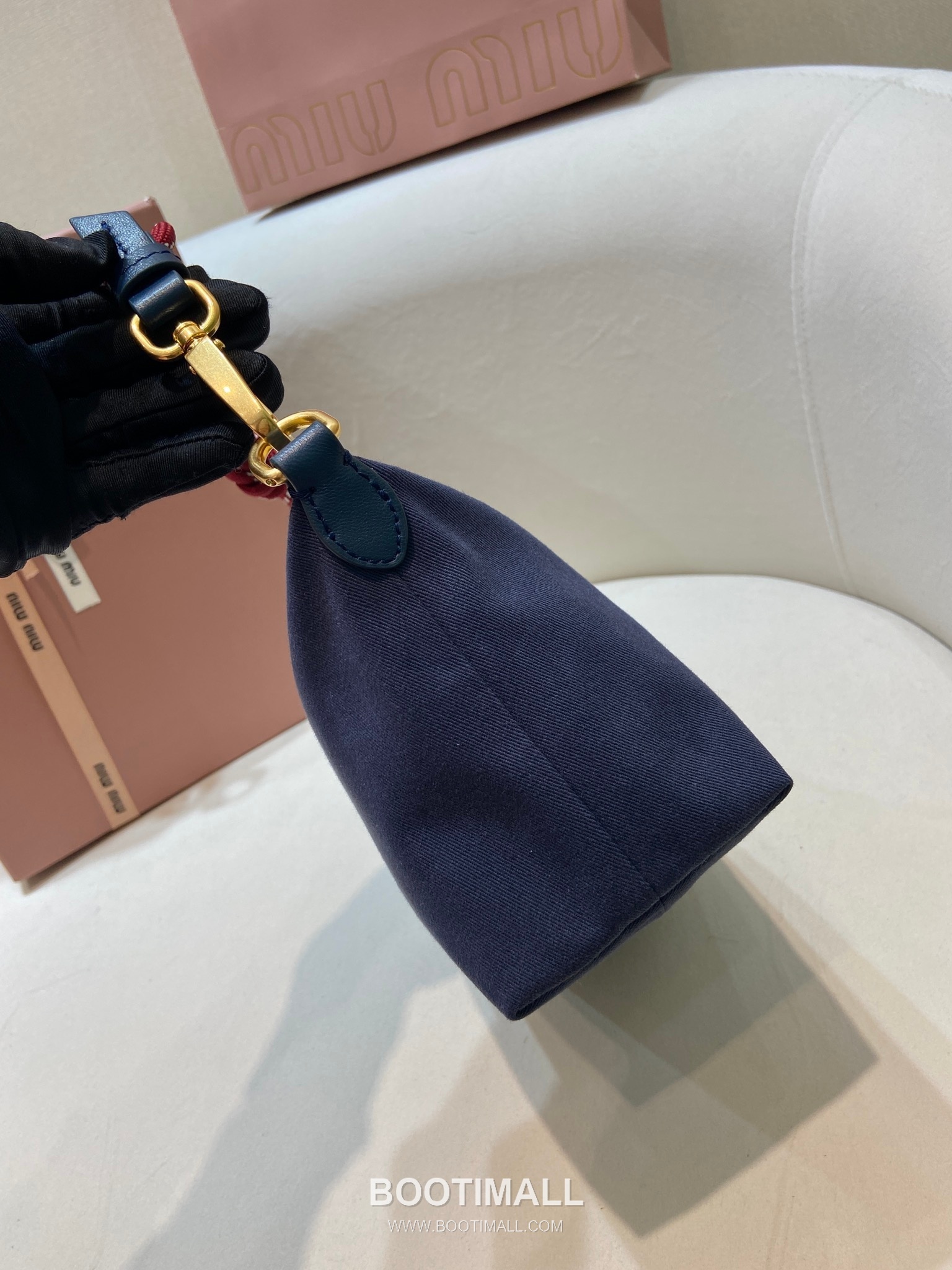 Prada Fabric Vanity Case Bag with Embroidered Logo and Wrist Strap 프라다 패브릭 자수 로고 손목 스트랩 바니티 케이스백 5NE841 18.5cm 5