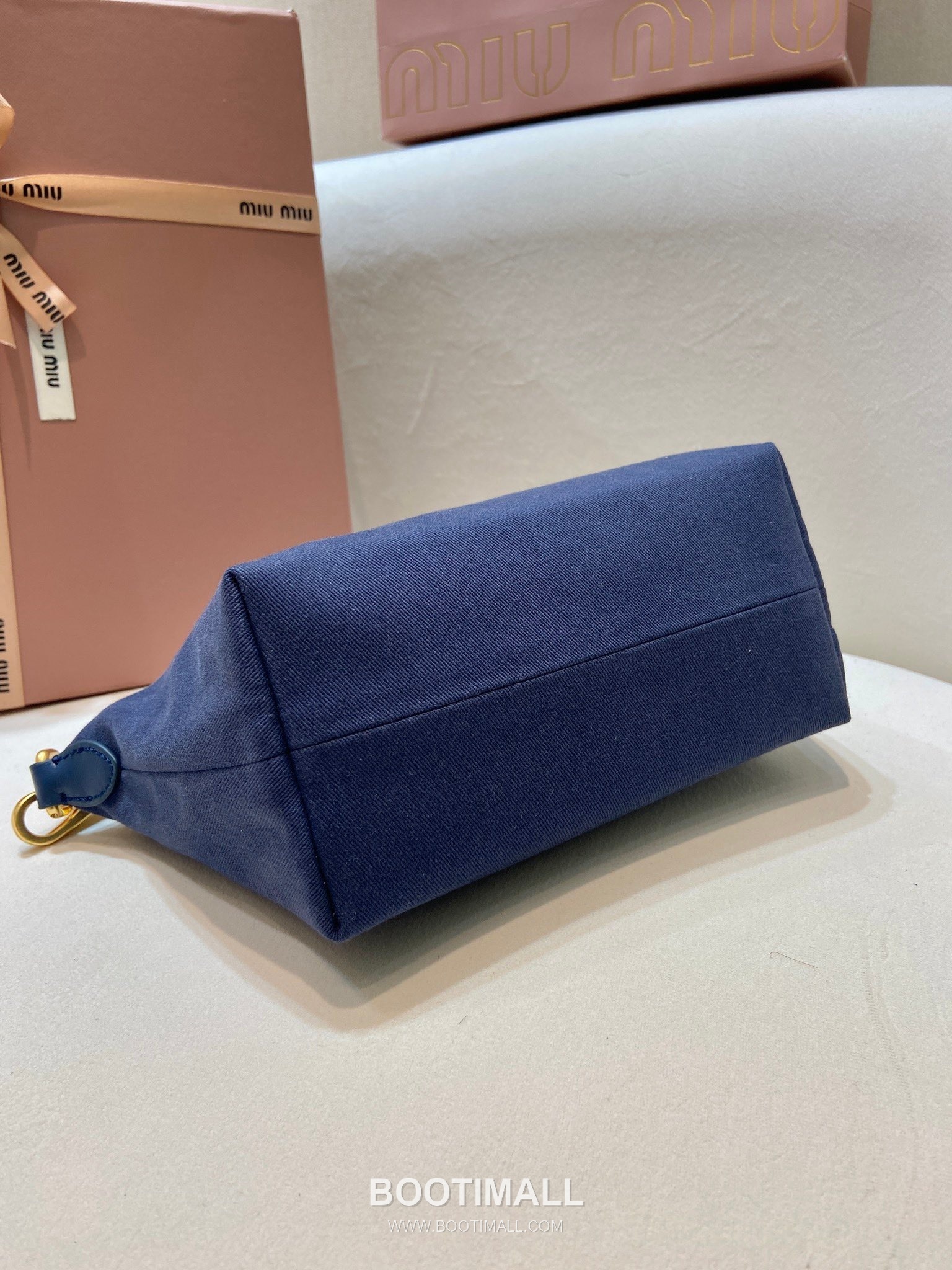 Prada Fabric Vanity Case Bag with Embroidered Logo and Wrist Strap 프라다 패브릭 자수 로고 손목 스트랩 바니티 케이스백 5NE841 18.5cm 6