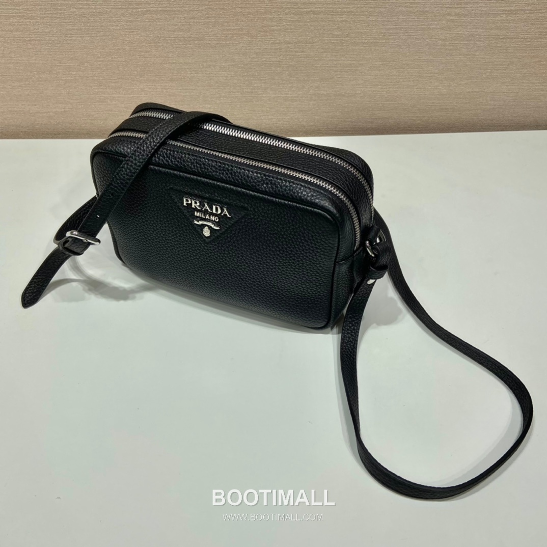 Prada Deerskin Calf Leather Crossbody Bag with Dual Adjustable Strap 프라다 디어스킨 카프 가죽 듀얼 조절 스트랩 크로스백 1BD082 22cm 2