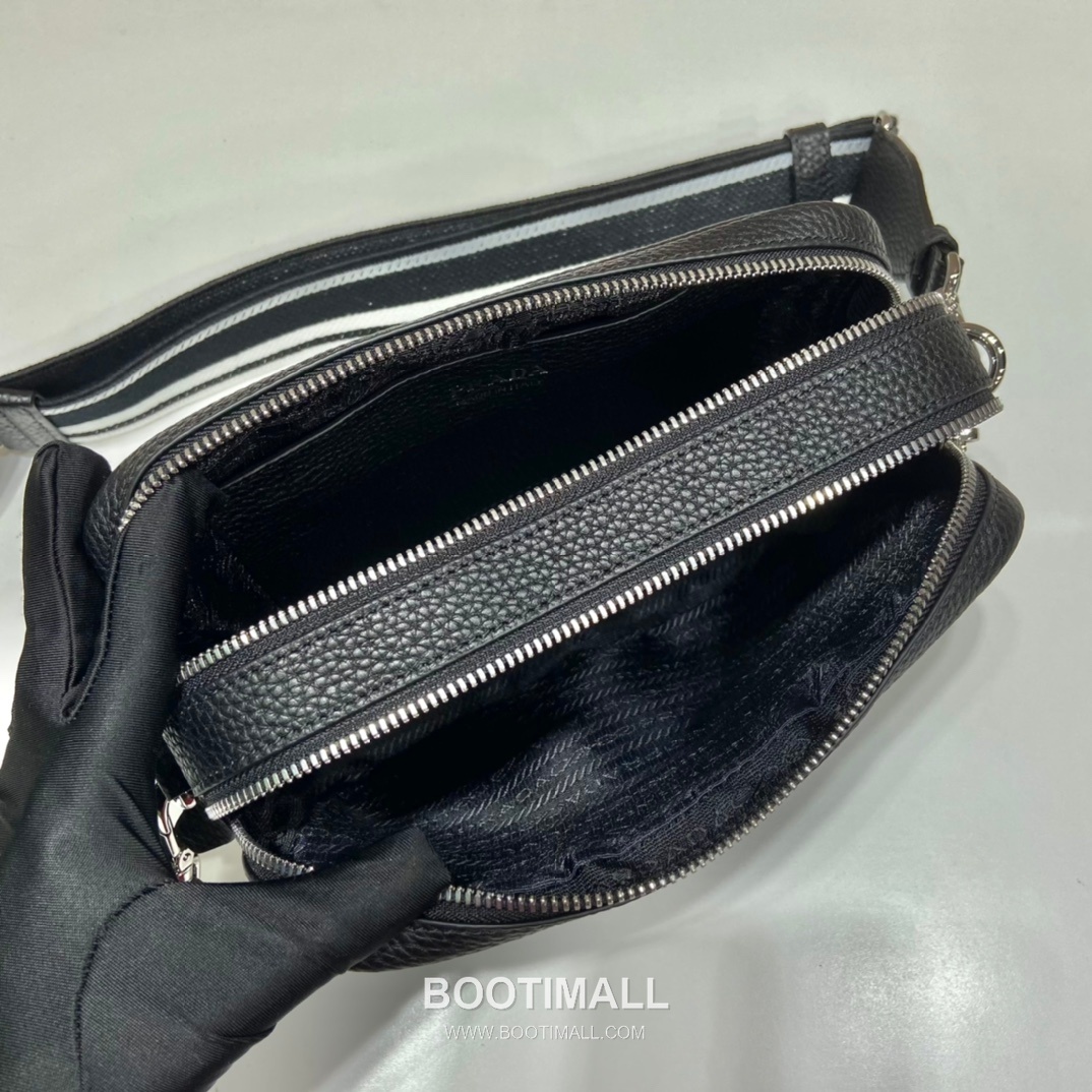 Prada Deerskin Calf Leather Crossbody Bag with Dual Adjustable Strap 프라다 디어스킨 카프 가죽 듀얼 조절 스트랩 크로스백 1BD082 22cm 8