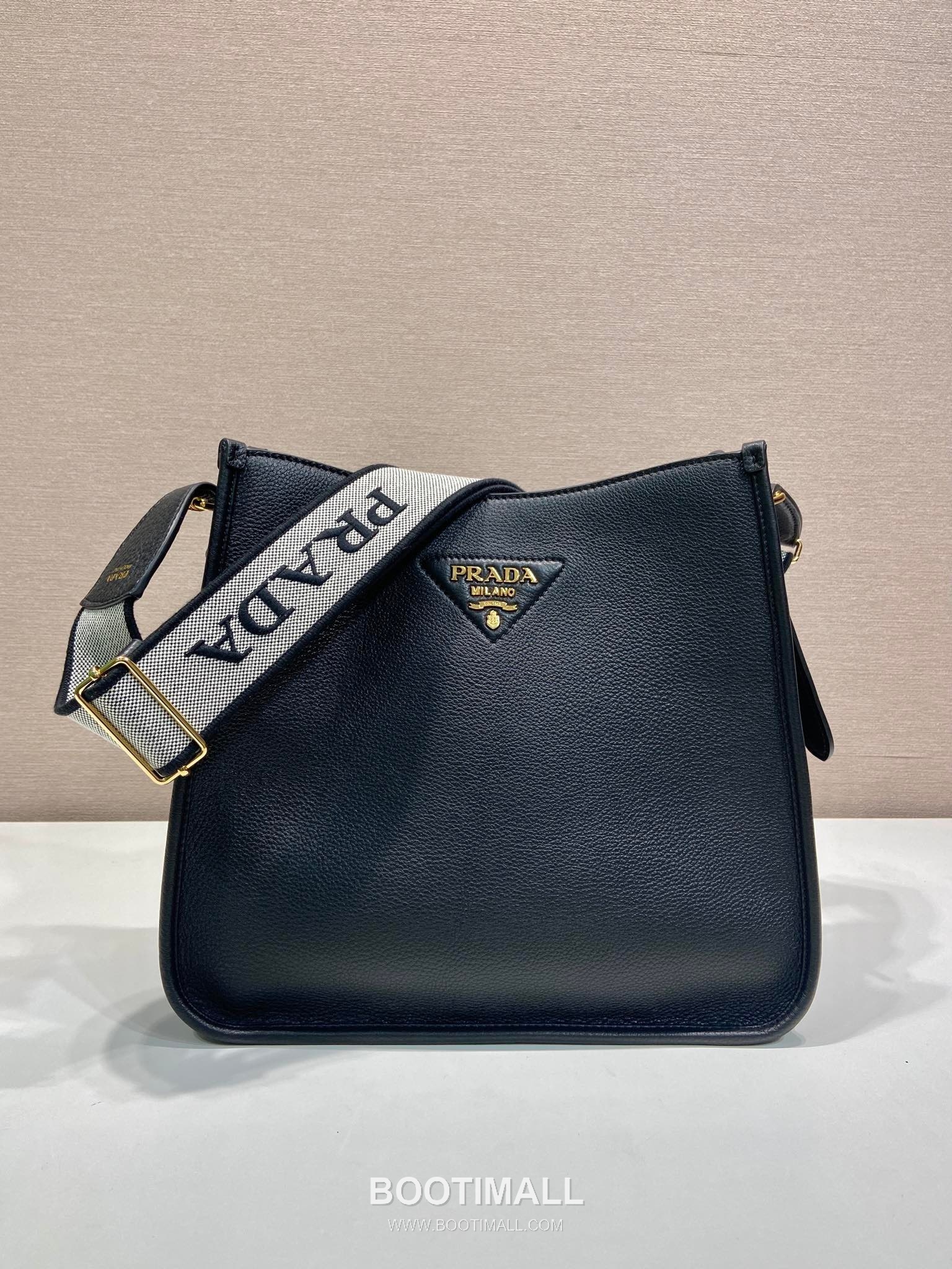 Prada Fabric Tote Bag with Logo Strap and Triangle Logo Detail 프라다 패브릭 로고 스트랩 트라이앵글 로고 토트백 1BC073-1 30cm 1