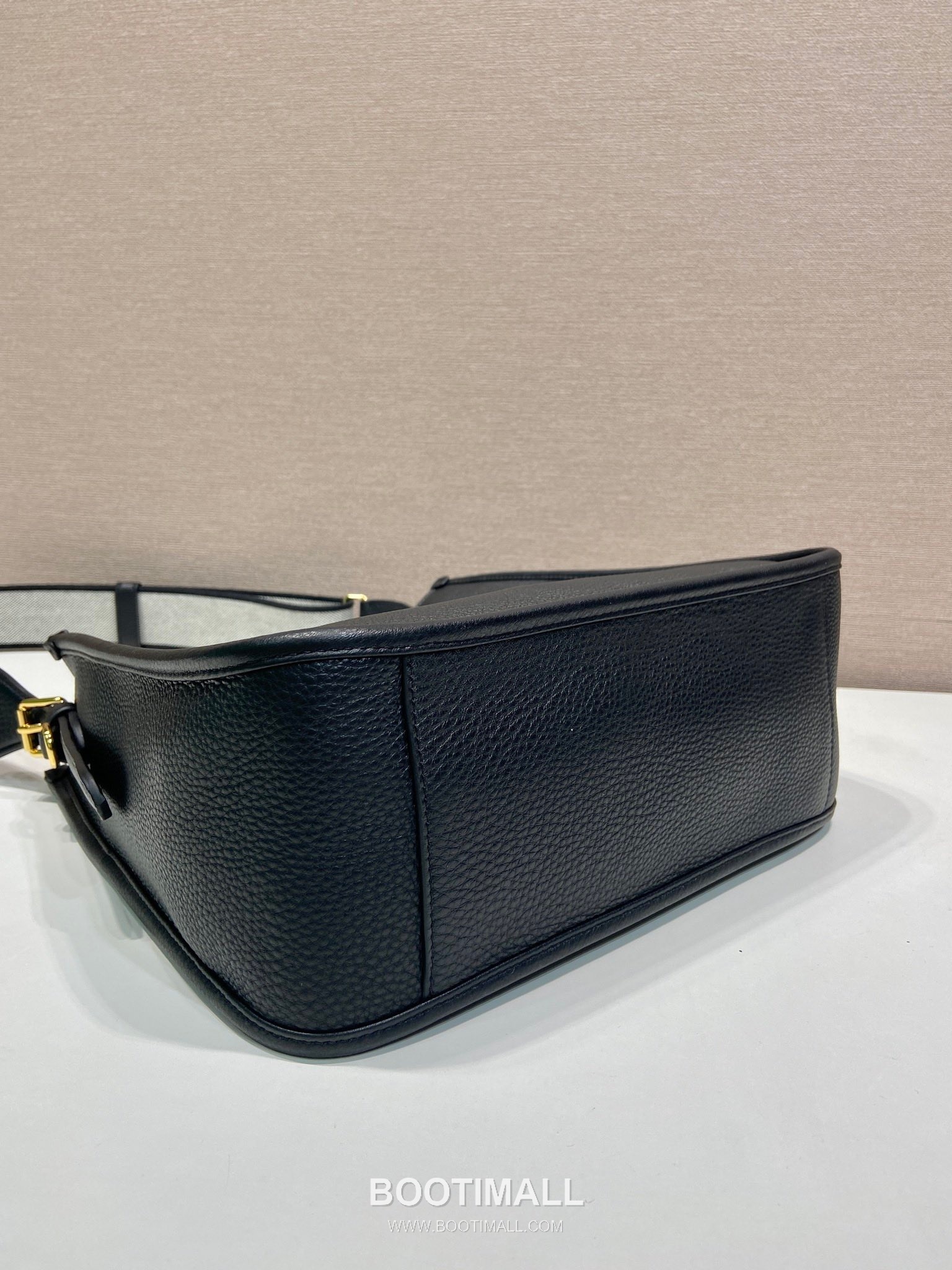 Prada Fabric Tote Bag with Logo Strap and Triangle Logo Detail 프라다 패브릭 로고 스트랩 트라이앵글 로고 토트백 1BC073-1 30cm 5