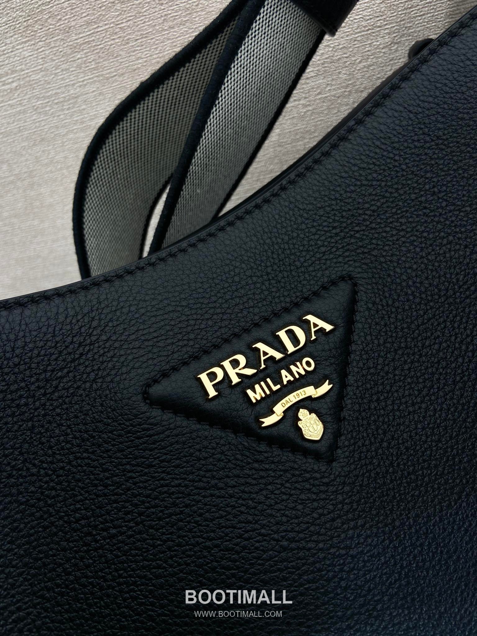 Prada Fabric Tote Bag with Logo Strap and Triangle Logo Detail 프라다 패브릭 로고 스트랩 트라이앵글 로고 토트백 1BC073-1 30cm 7