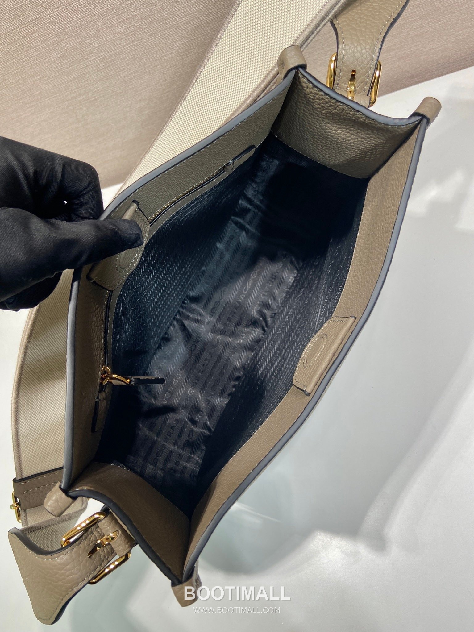 Prada Fabric Tote Bag with Logo Strap and Triangle Logo Detail 프라다 패브릭 로고 스트랩 트라이앵글 로고 토트백 1BC073-1 30cm 8