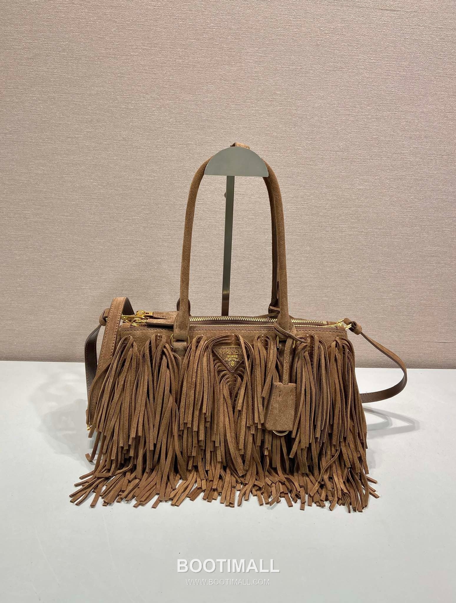 Prada Suede Leather Galleria Tote Bag with Tassel Detail and Strap 프라다 스웨이드 가죽 태슬 디테일 스트랩 토트백 1BA457 30cm 1