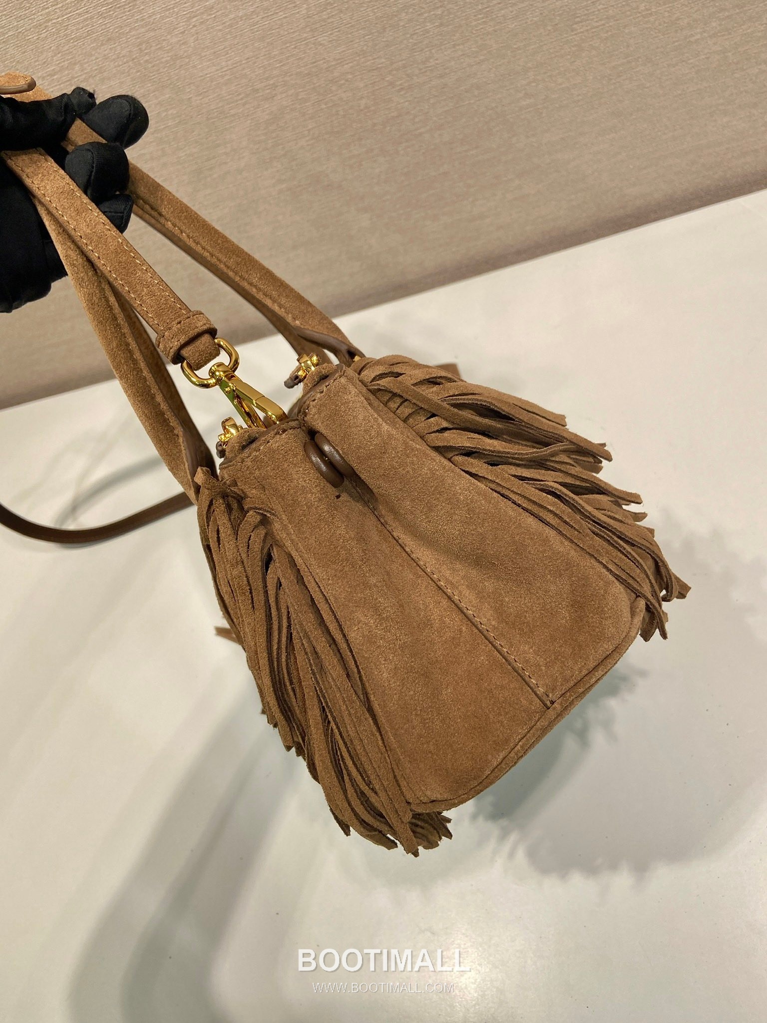 Prada Suede Leather Galleria Tote Bag with Tassel Detail and Strap 프라다 스웨이드 가죽 태슬 디테일 스트랩 토트백 1BA457 30cm 5