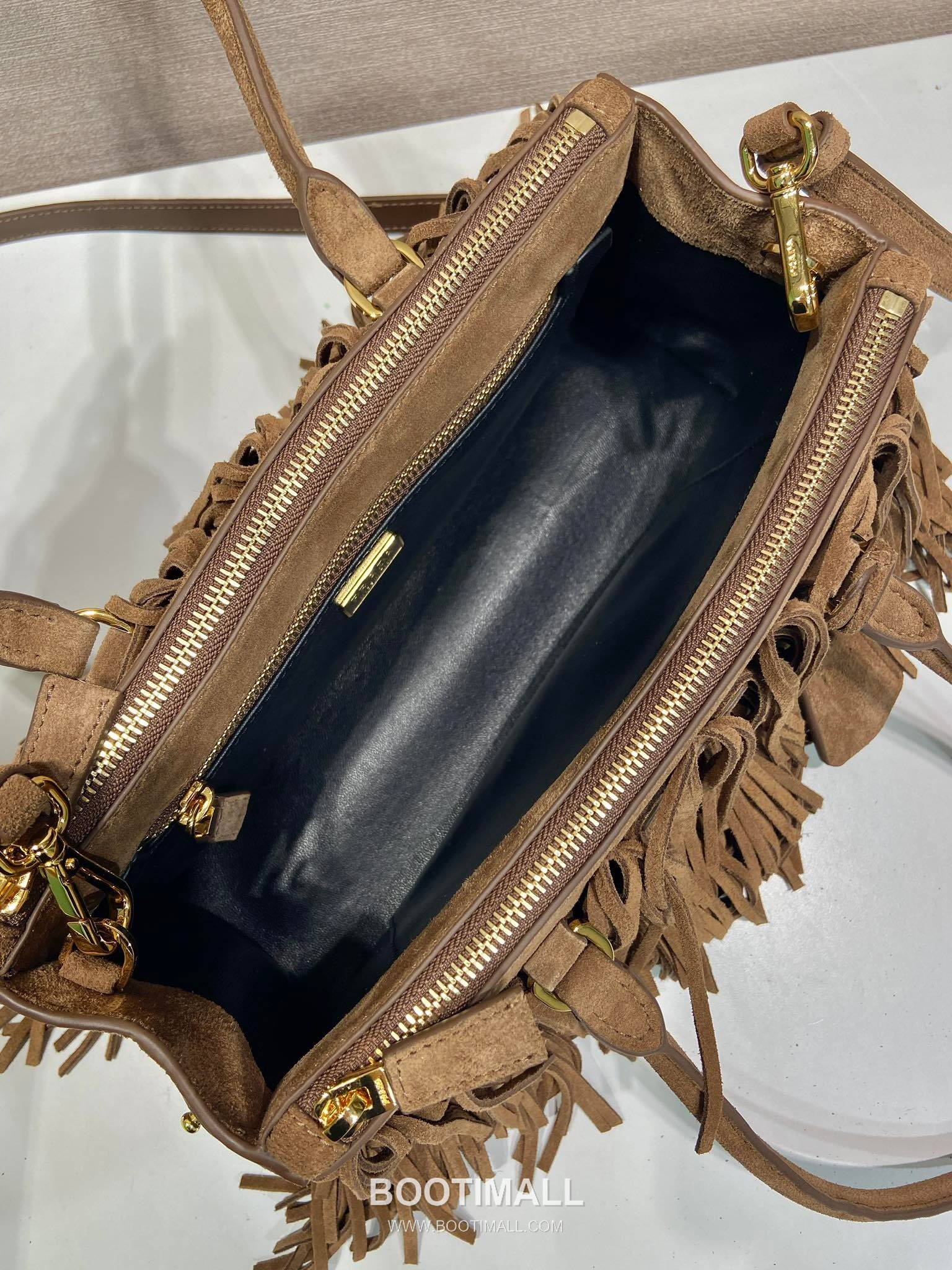 Prada Suede Leather Galleria Tote Bag with Tassel Detail and Strap 프라다 스웨이드 가죽 태슬 디테일 스트랩 토트백 1BA457 30cm 8