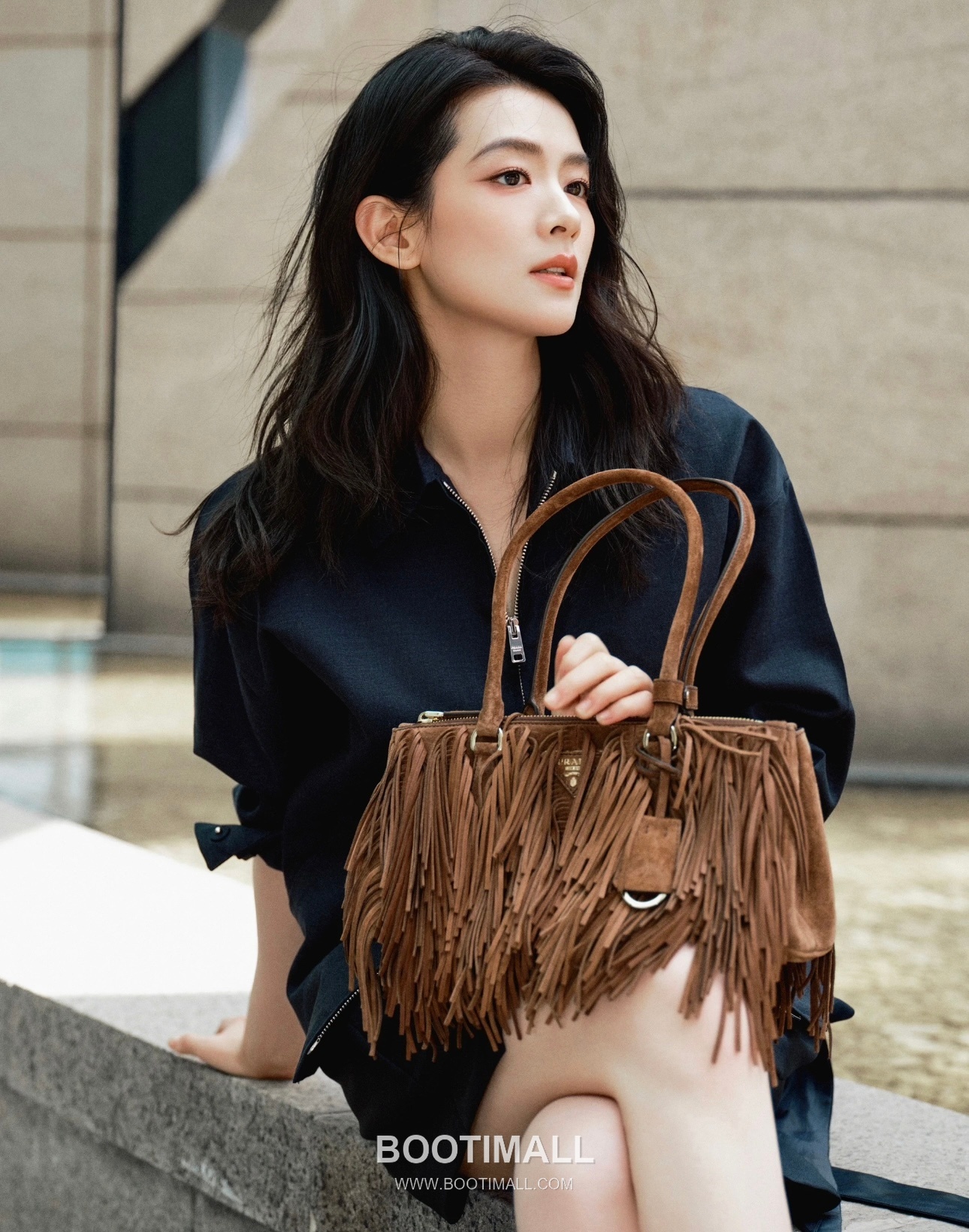 Prada Suede Leather Galleria Tote Bag with Tassel Detail and Strap 프라다 스웨이드 가죽 태슬 디테일 스트랩 토트백 1BA457 30cm 11