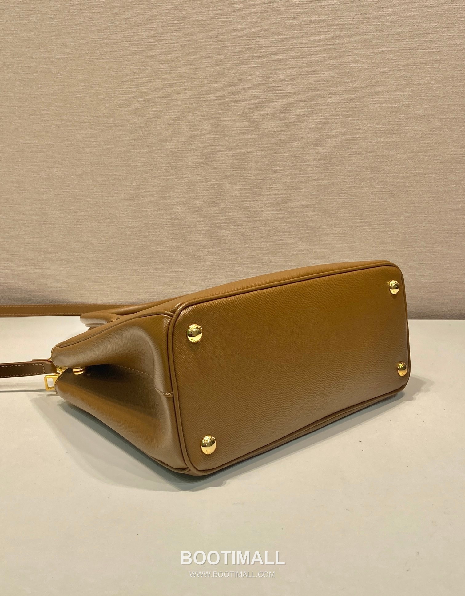 Prada Saffiano Calfskin Leather Galleria Tote Bag with Strap and Multi Pocket 프라다 사피아노 카프스킨 스트랩 멀티 포켓 갤러리아 토트백 1BA863 28cm 7