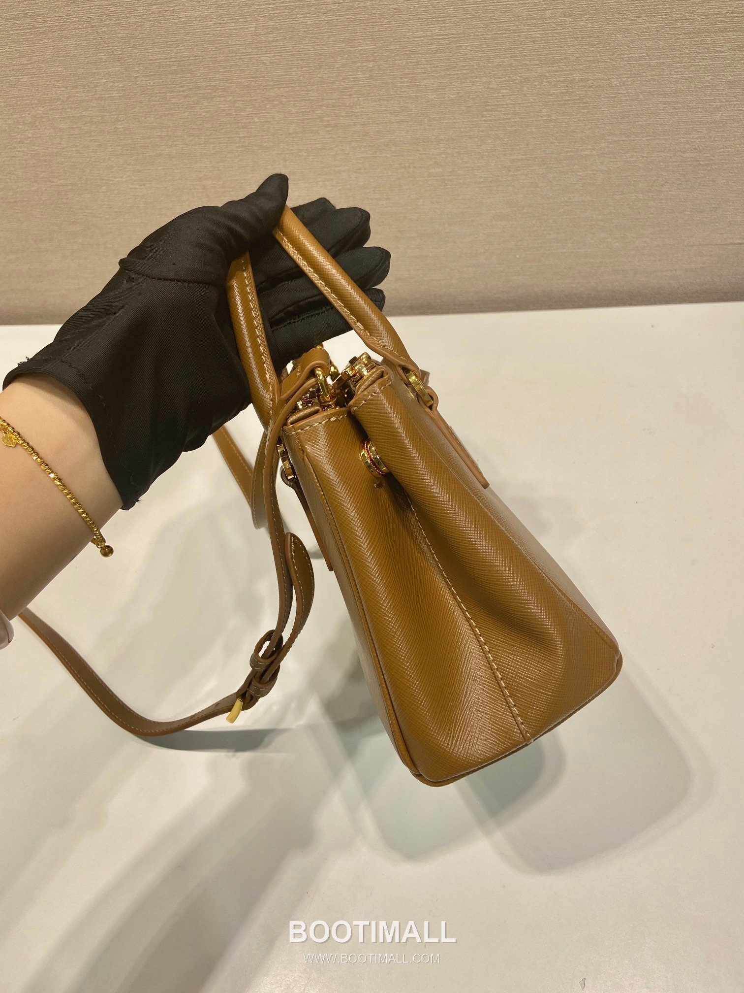 Prada Saffiano Calfskin Leather Galleria Mini Tote Bag with Strap 프라다 사피아노 카프스킨 스트랩 갤러리아 미니 토트백 1BA906 20cm 6