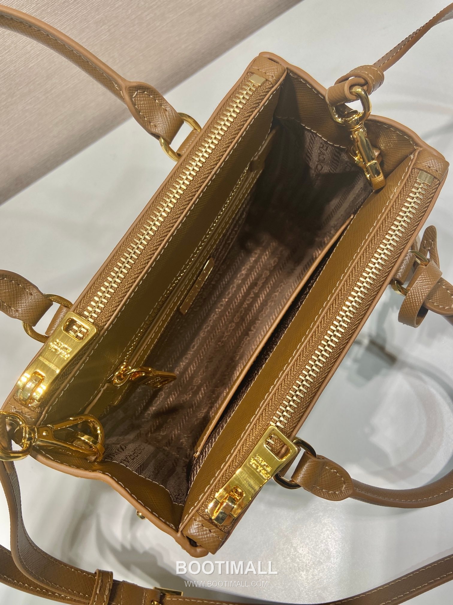 Prada Saffiano Calfskin Leather Galleria Mini Tote Bag with Strap 프라다 사피아노 카프스킨 스트랩 갤러리아 미니 토트백 1BA906 20cm 9