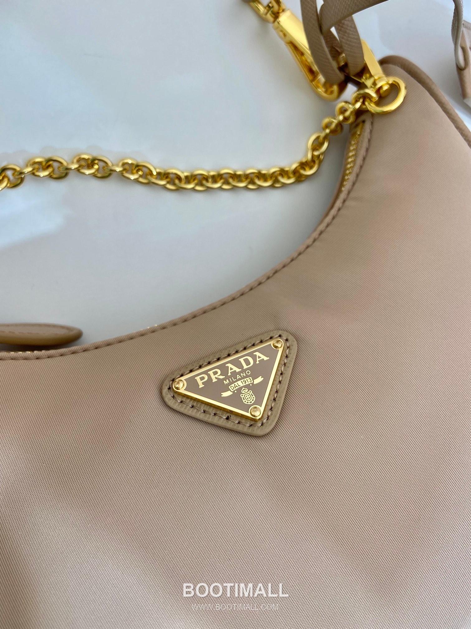 Prada Nylon Chain Strap Hobo Bag with Logo Detail 프라다 나일론 체인 스트랩 호보백 1BH204 22cm 7