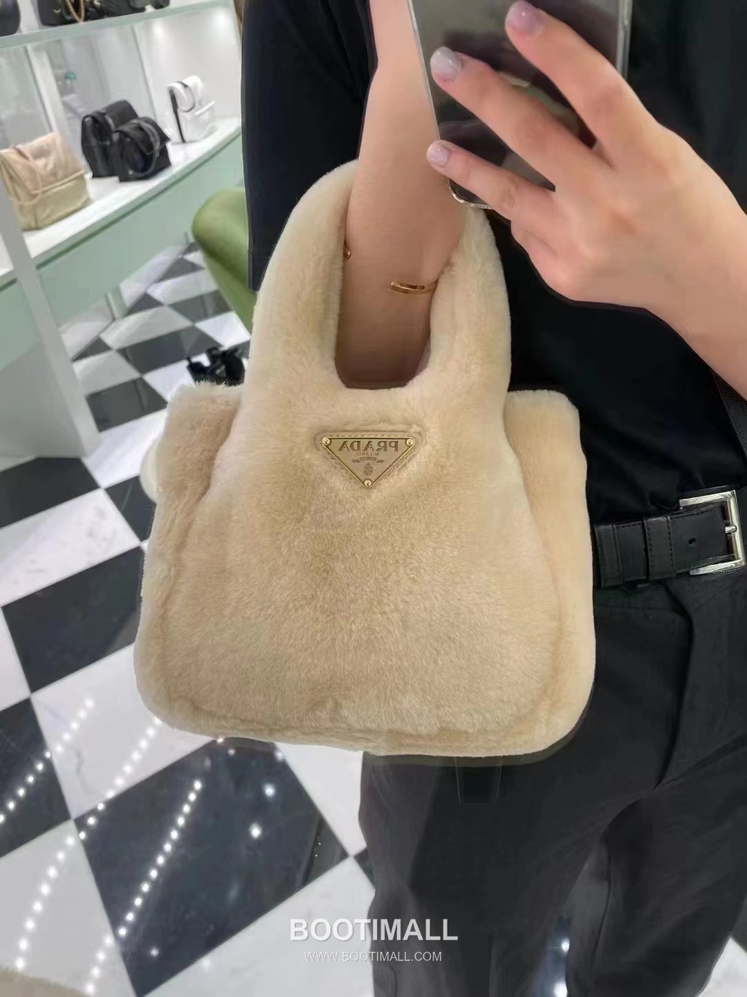 Prada Wool Bucket Bag with Enamel Triangle Logo and Magnetic Closure 프라다 울 에나멜 삼각로고 버킷백 1BA349 18cm 1