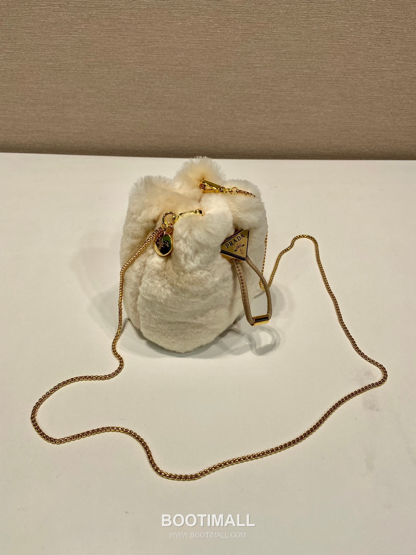 Prada Wool Mini Bucket Bag with Chain Strap and Enamel Triangle Logo 프라다 울 체인 스트랩 미니 버킷백 1NR016 9cm 3