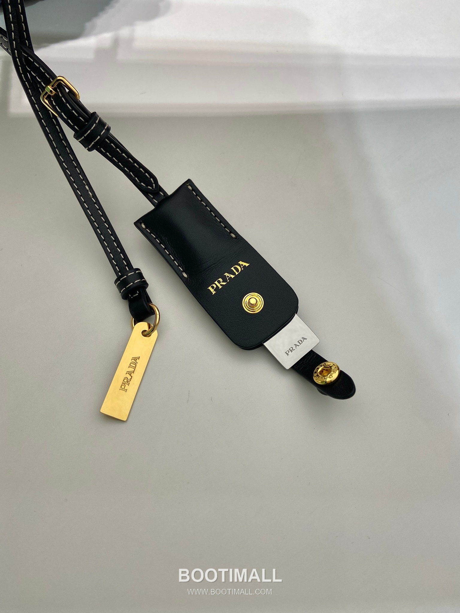 Prada Crochet Knit Basket Tote Bag with Enamel Triangle Logo and Drawstring Pouch 프라다 크로쉐 니트 삼각로고 바스켓 토트백 1BA463 25cm 7