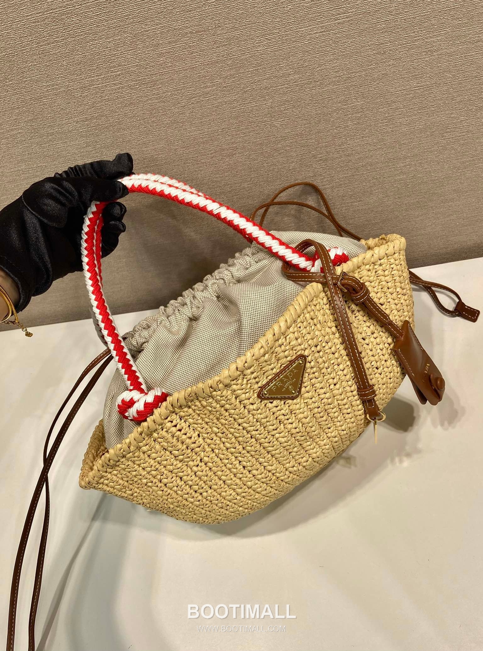 Prada Crochet Knit Basket Tote Bag with Enamel Triangle Logo and Drawstring Pouch 프라다 크로쉐 니트 삼각로고 바스켓 토트백 1BA463 25cm 2