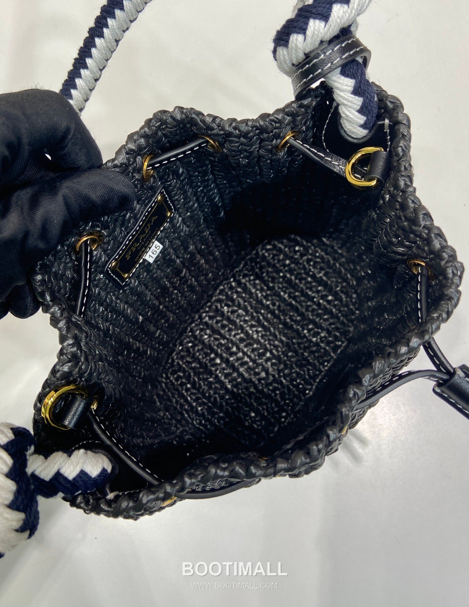 Prada Raffia Woven Bucket Bag with Leather Strap and Drawstring Closure 프라다 라피아 우븐 레더 스트랩 버킷백 1BE068 19.5cm 8