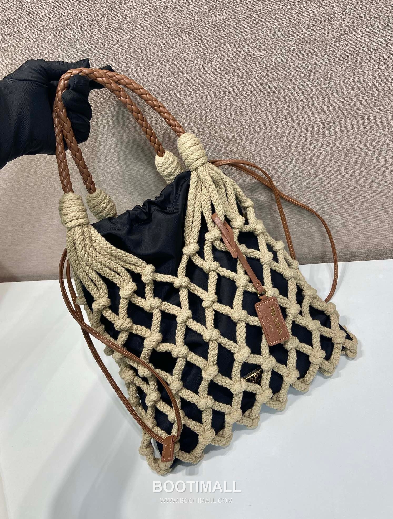 Prada Macramé Nylon Woven Tote Bag with Leather Handle and Drawstring Pouch 프라다 마크라메 나일론 우븐 레더 핸들 토트백 1BC111 30cm 3