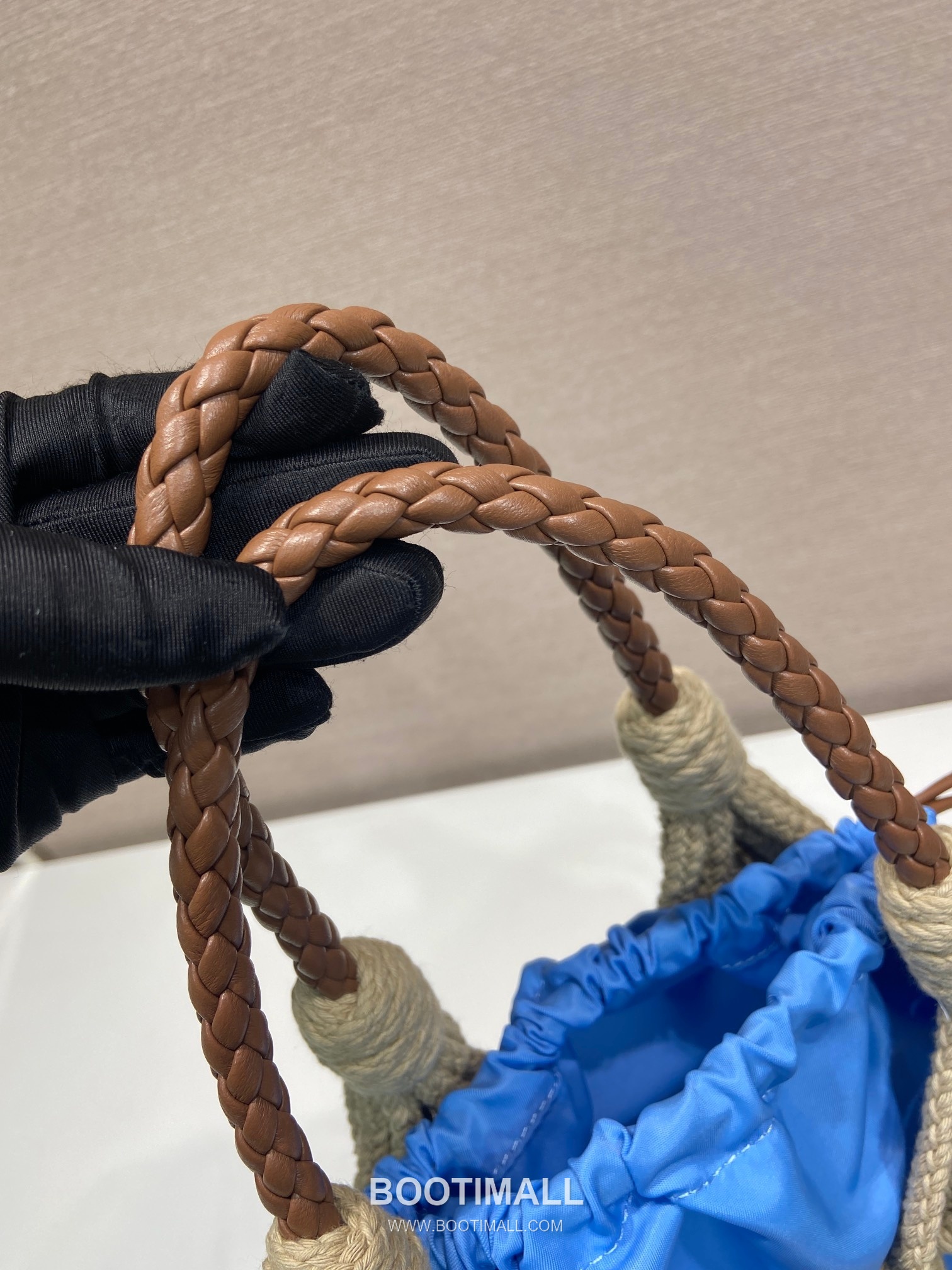 Prada Macramé Nylon Woven Tote Bag with Leather Handle and Drawstring Pouch 프라다 마크라메 나일론 우븐 레더 핸들 토트백 1BC111 30cm 7