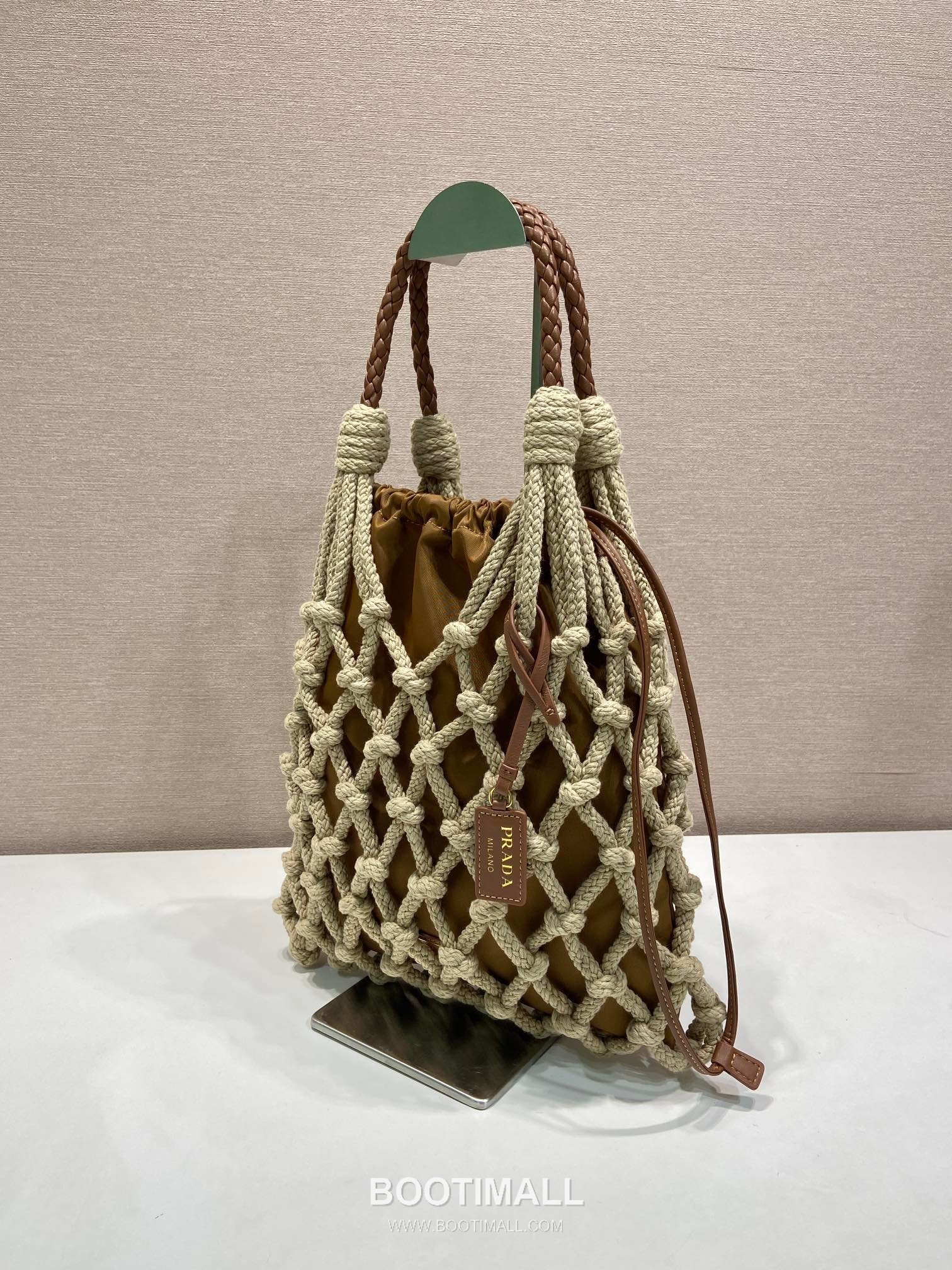 Prada Macramé Nylon Woven Tote Bag with Leather Handle and Drawstring Pouch 프라다 마크라메 나일론 우븐 레더 핸들 토트백 1BC111 30cm 3