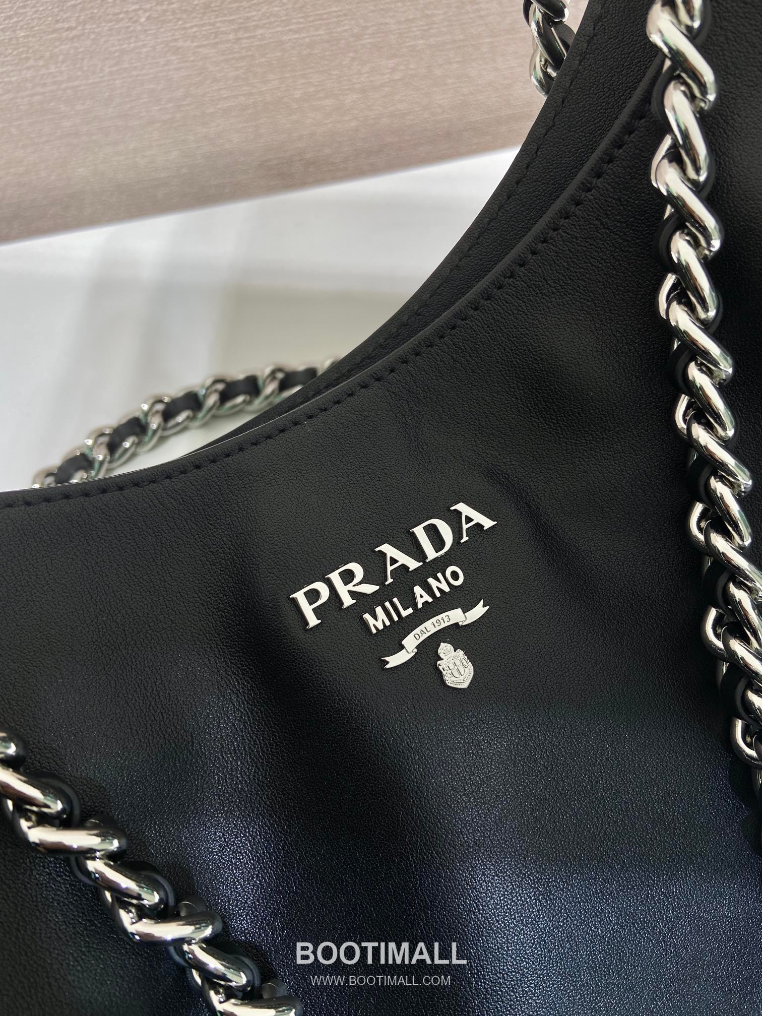 Prada Calfskin Tote Bag with Silver Hardware and Structured Design 프라다 카프스킨 실버 하드웨어 토트백 1BA638 39cm 7