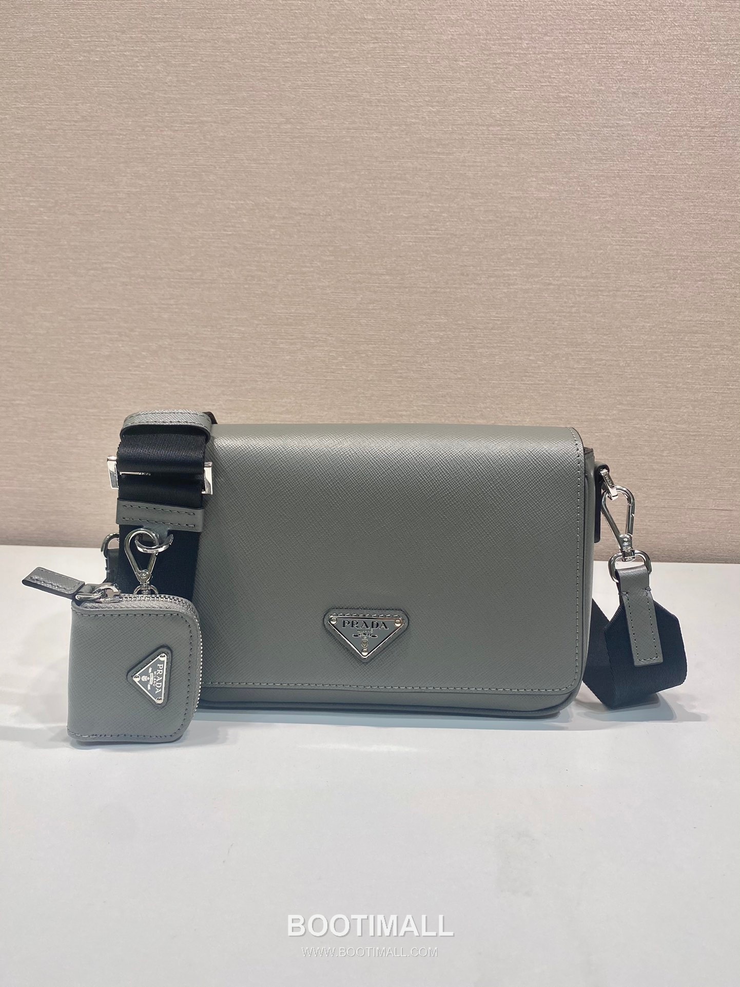 Prada Saffiano Leather Flap Shoulder Bag with Nylon Strap and Detachable Pouch 프라다 사피아노 레더 플랩 나일론 스트랩 숄더백 2VD059 22cm 1
