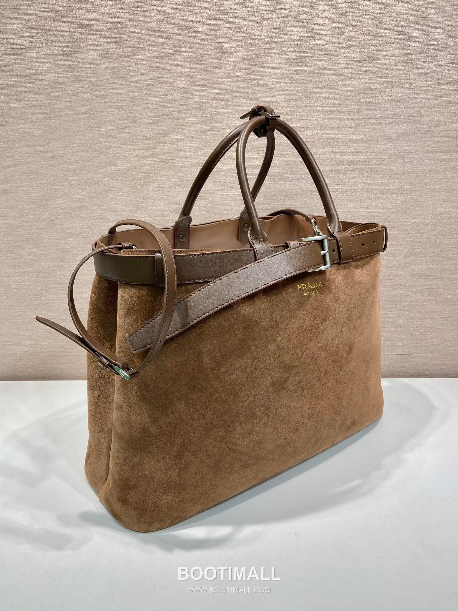 Prada Suede Calfskin Tote Bag with Adjustable Strap and Triple Compartments 프라다 스웨이드 카프스킨 트리플 컴파트먼트 토트백 1BG126 48cm 3