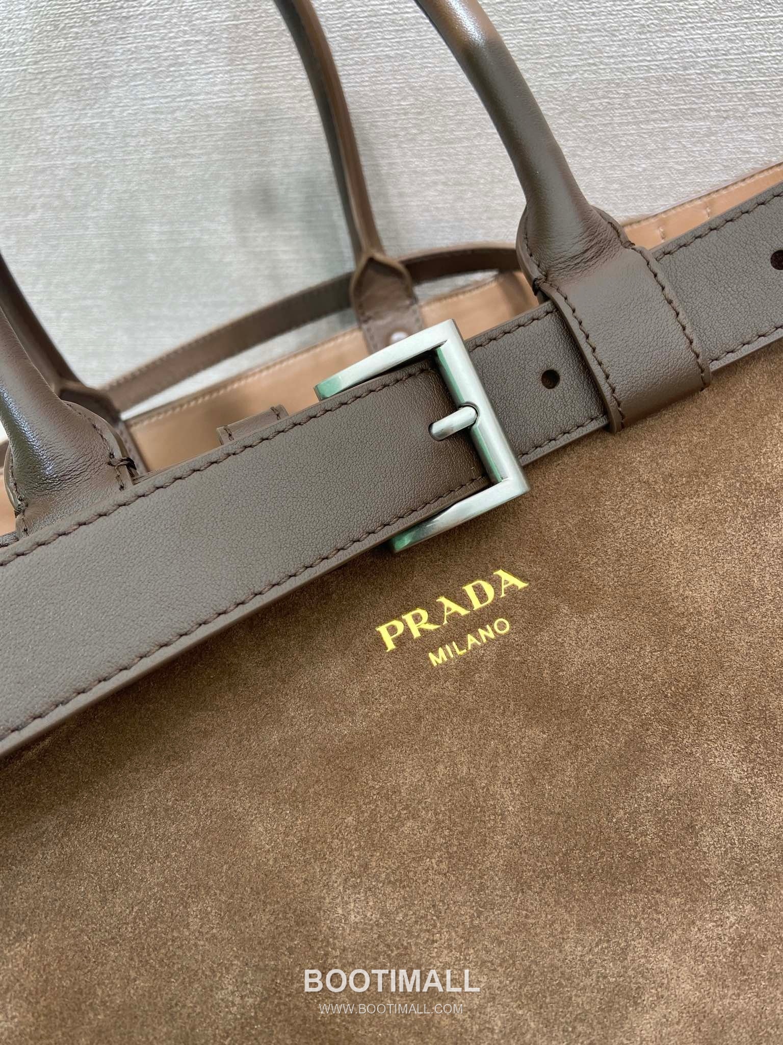 Prada Suede Calfskin Tote Bag with Adjustable Strap and Triple Compartments 프라다 스웨이드 카프스킨 트리플 컴파트먼트 토트백 1BG126 48cm 7