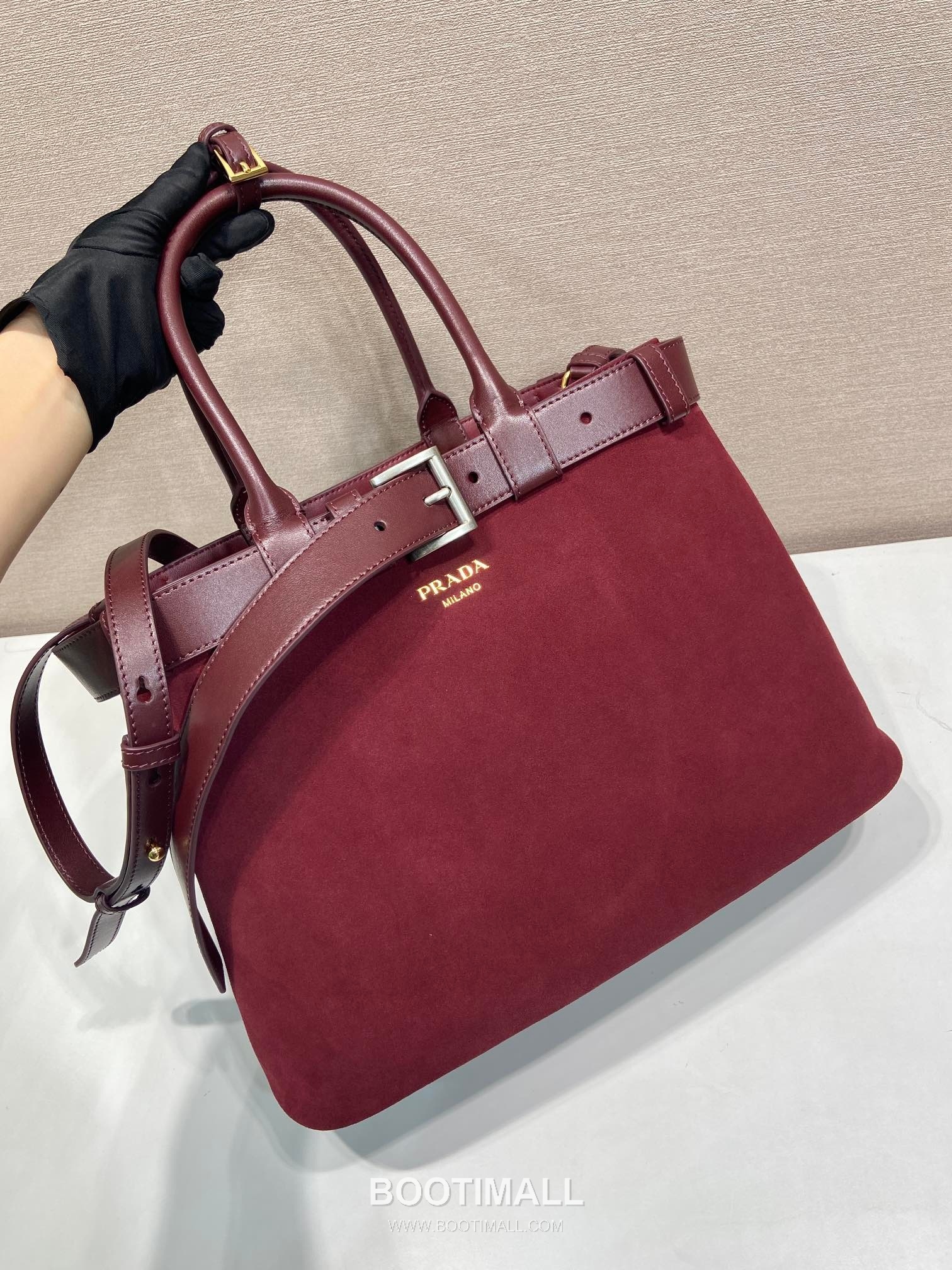 Prada Suede Calfskin Tote Bag with Drawstring Strap and Adjustable Shoulder Strap 프라다 스웨이드 카프스킨 드로우스트링 스트랩 토트백 1BA416 37.5cm 2