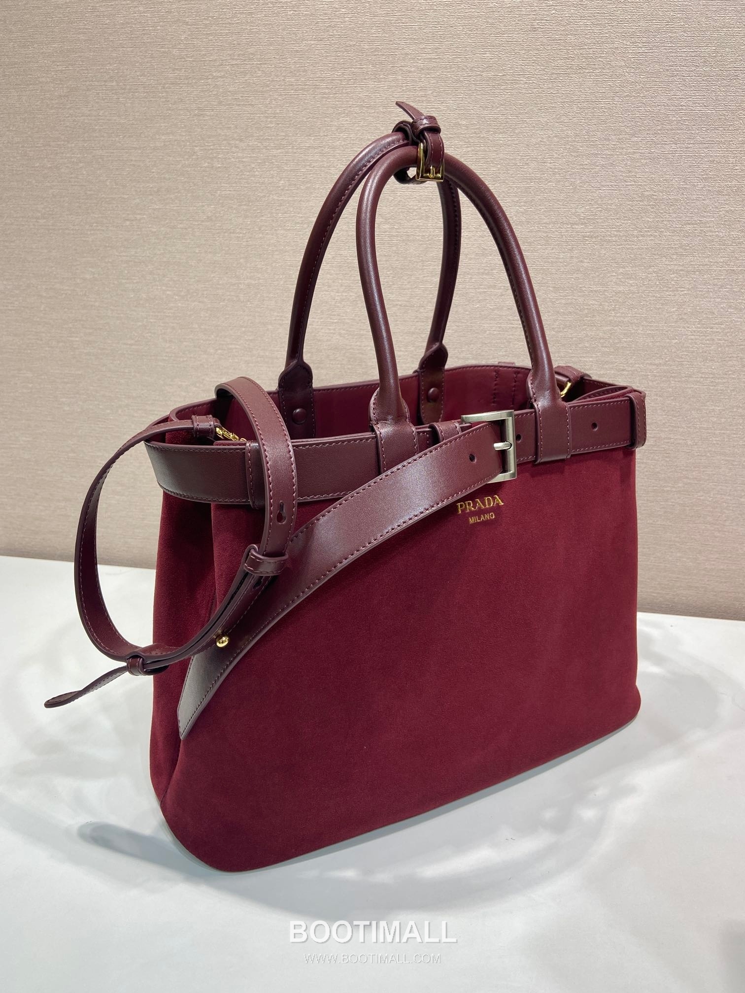 Prada Suede Calfskin Tote Bag with Drawstring Strap and Adjustable Shoulder Strap 프라다 스웨이드 카프스킨 드로우스트링 스트랩 토트백 1BA416 37.5cm 3