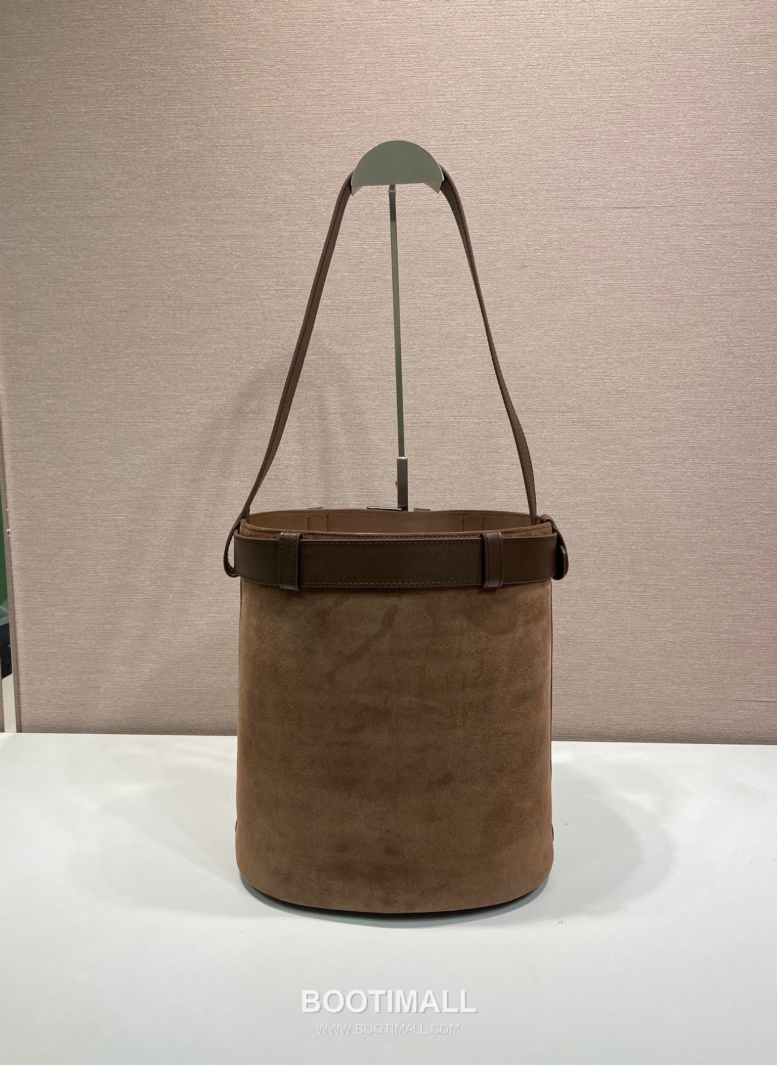Prada Suede Calfskin Bucket Bag with Buckle Strap and Drawstring Closure 프라다 스웨이드 카프스킨 버클 스트랩 버킷백 1BE085 26.5cm 3