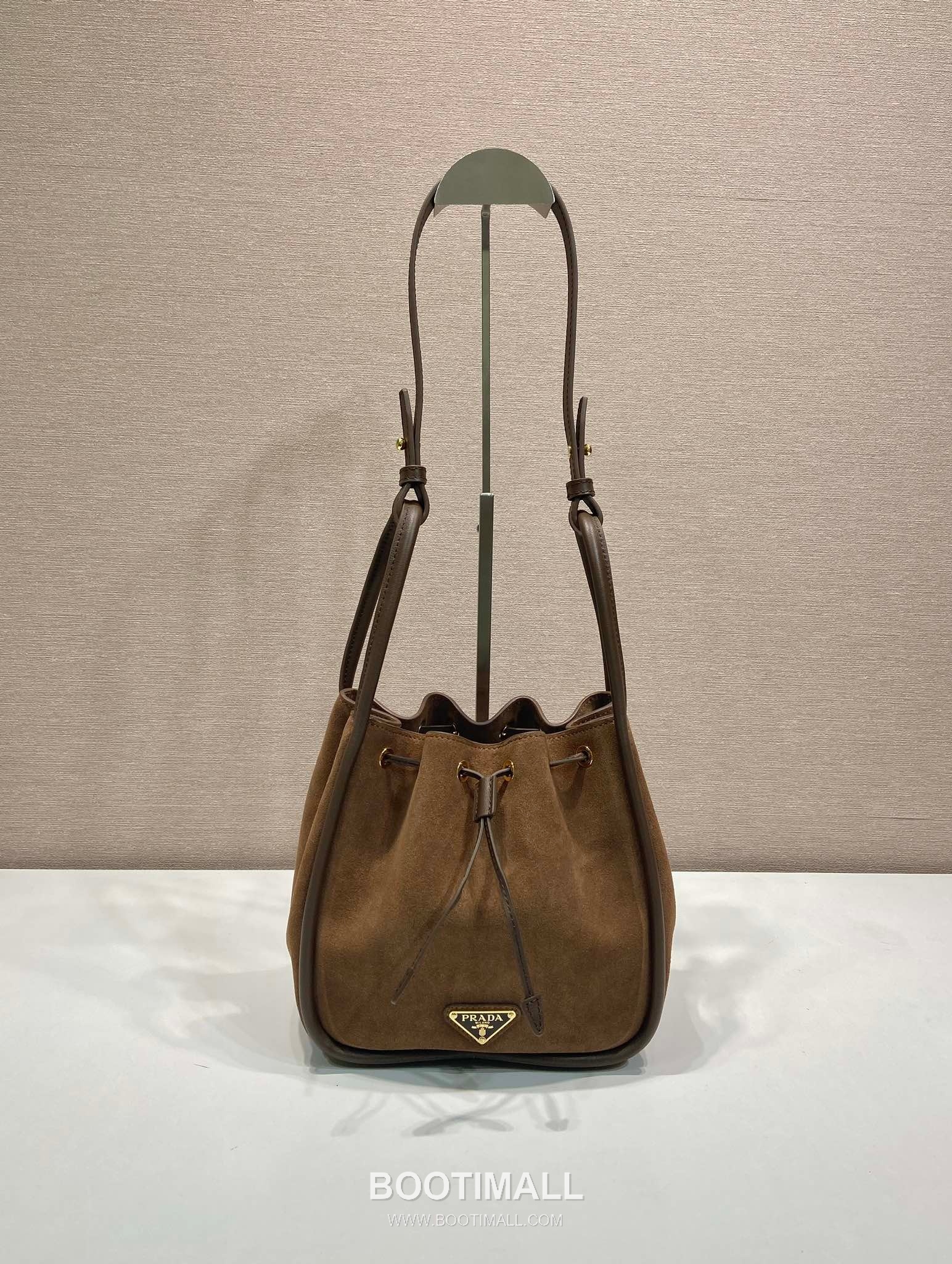 Prada Suede Calfskin Bucket Bag with Drawstring Closure and Detachable Strap 프라다 스웨이드 카프스킨 드로우스트링 스트랩 버킷백 1BE087 22cm 1