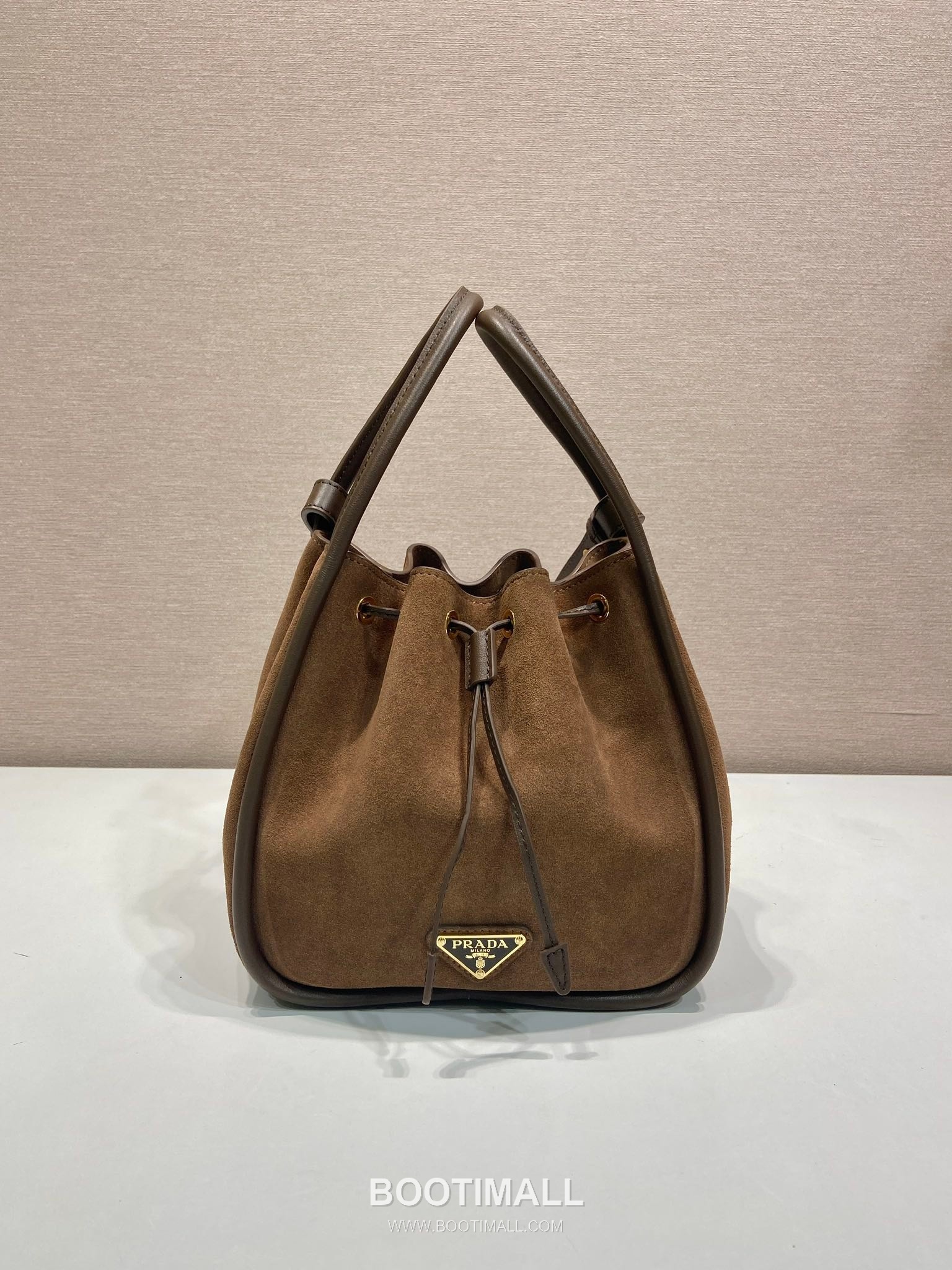 Prada Suede Calfskin Bucket Bag with Drawstring Closure and Detachable Strap 프라다 스웨이드 카프스킨 드로우스트링 스트랩 버킷백 1BE087 22cm 2