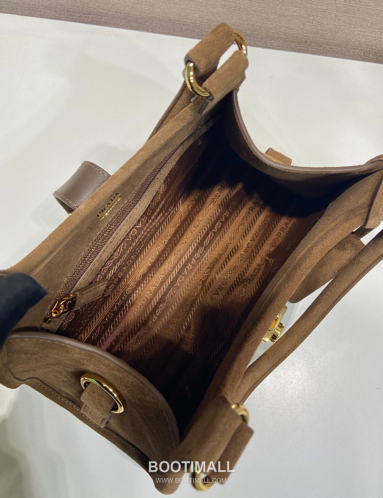 Prada Suede Calfskin Top Handle Bag with Buckle Lock and Strap 프라다 스웨이드 카프스킨 버클락 탑핸들 토트백 1BG580 26cm 8