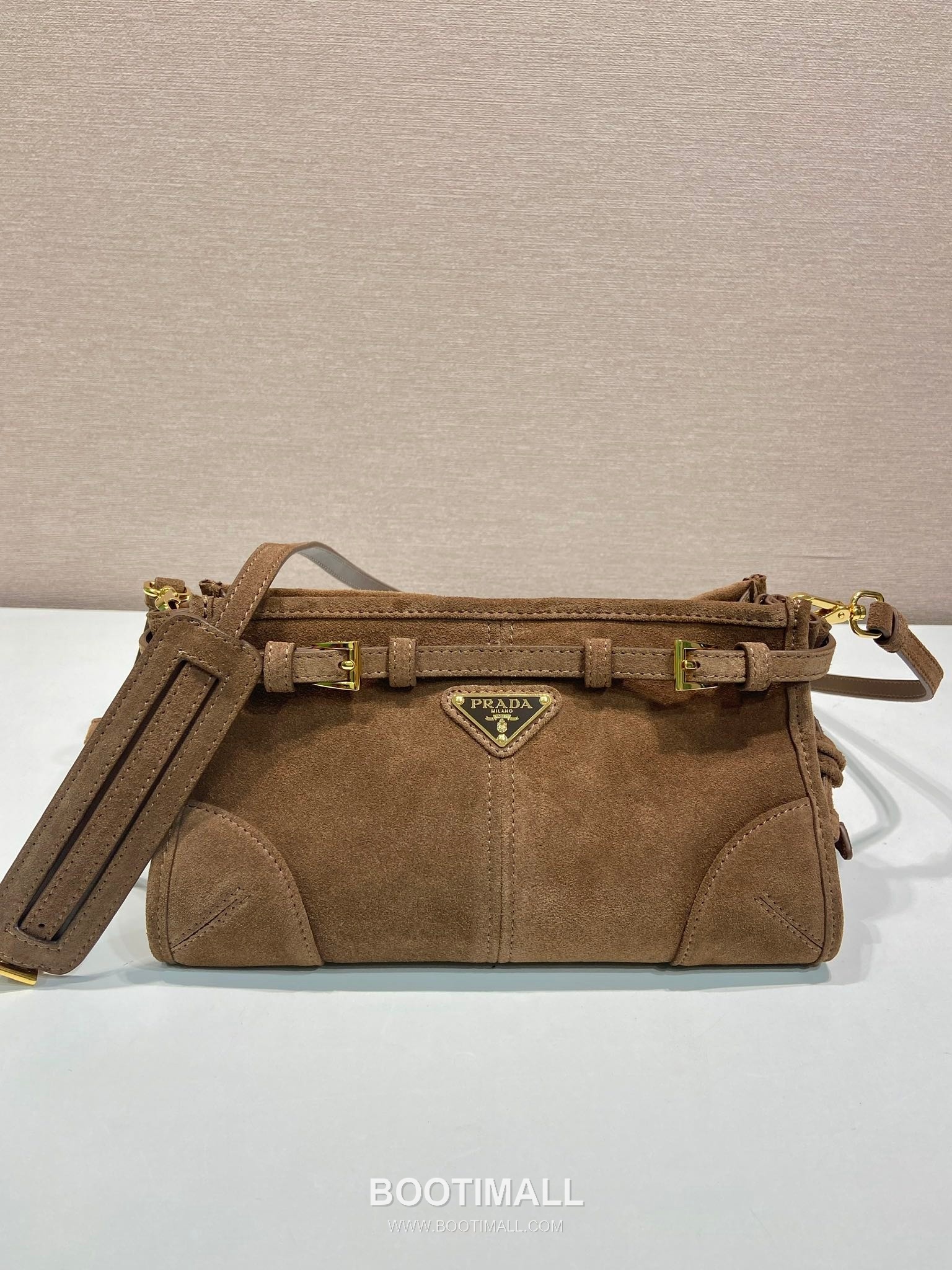 Prada Suede Calfskin Crossbody Bag with Adjustable Strap and Classic Design 프라다 스웨이드 카프스킨 클래식 스트랩 크로스백 1BA215 26cm 1