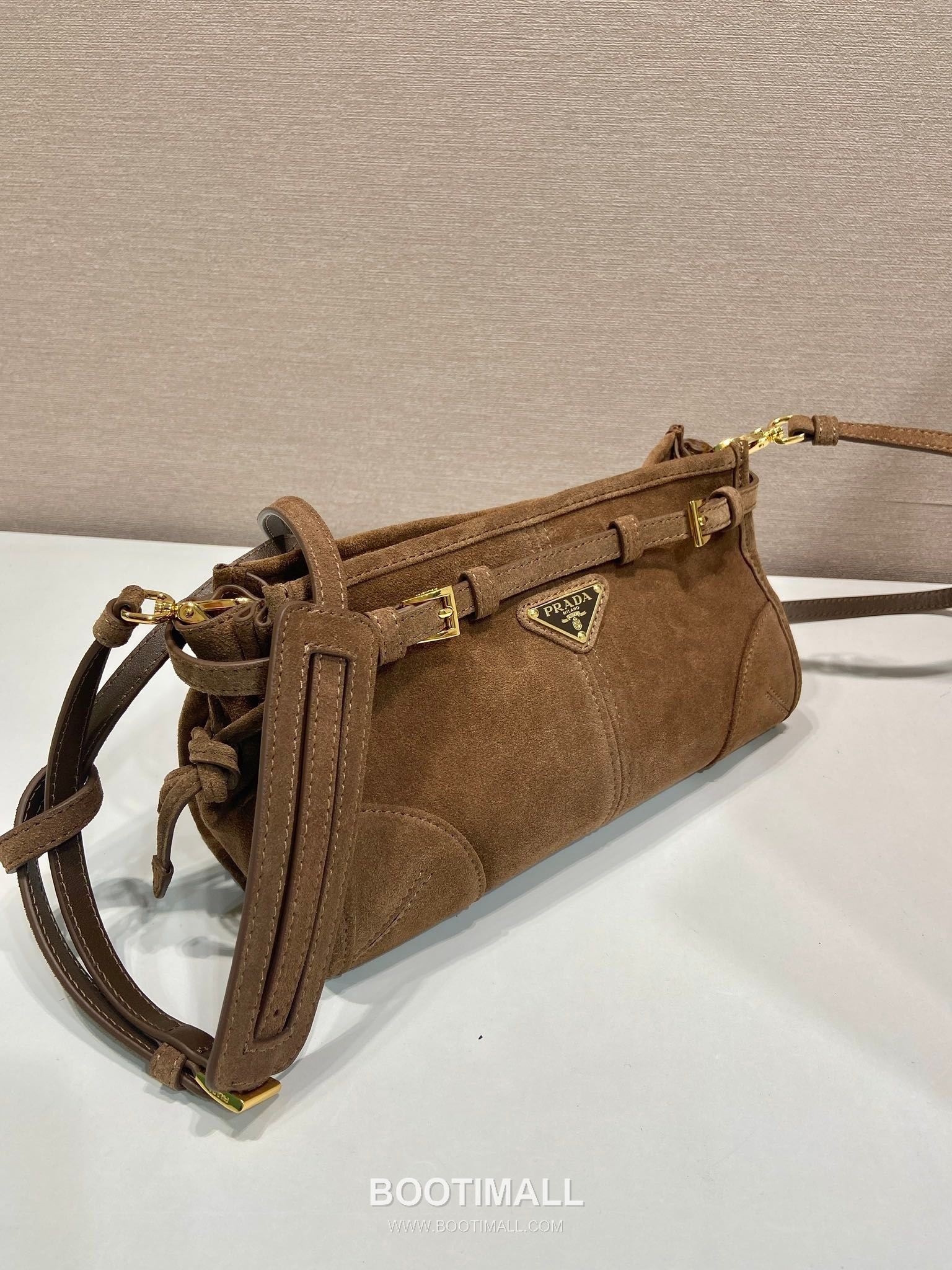 Prada Suede Calfskin Crossbody Bag with Adjustable Strap and Classic Design 프라다 스웨이드 카프스킨 클래식 스트랩 크로스백 1BA215 26cm 2
