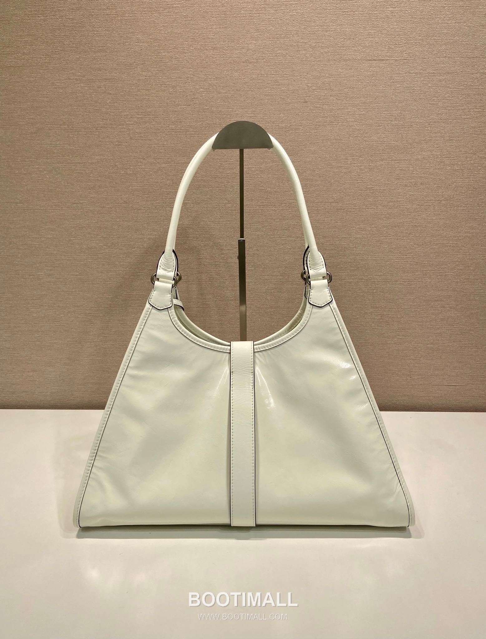 Prada Waxed Leather Top Handle Tote Bag with Buckle Lock and Strap 프라다 왁스 레더 버클락 스트랩 토트백 1BG570 39cm 4